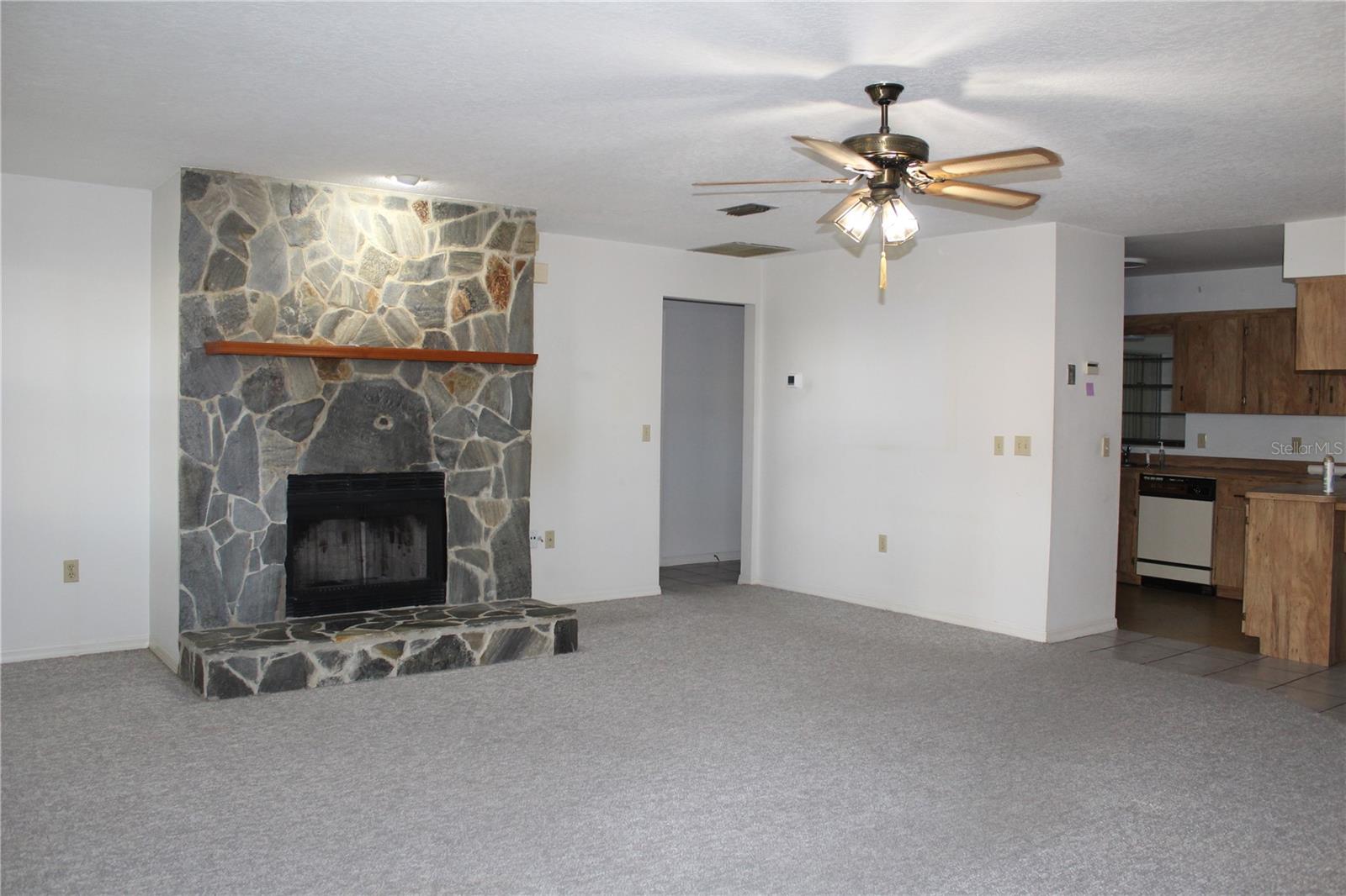 Image 3 of 20 For 1638 Lamplighter Way