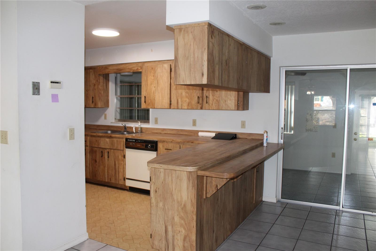 Image 7 of 20 For 1638 Lamplighter Way