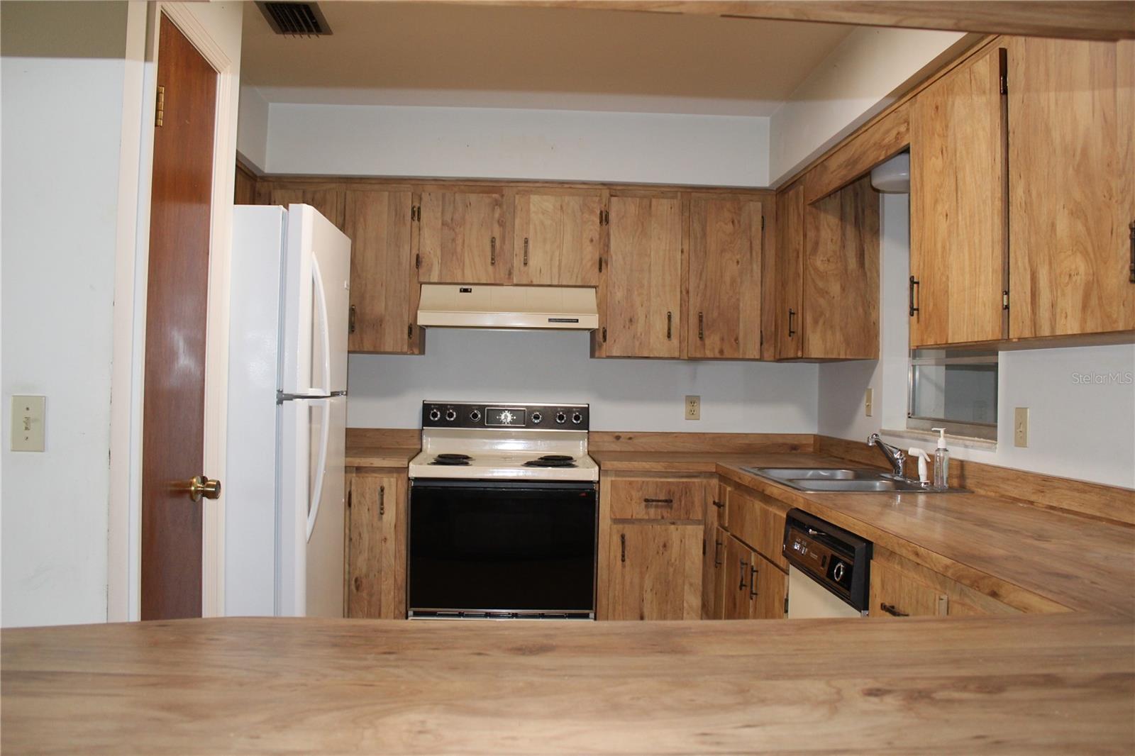 Image 8 of 20 For 1638 Lamplighter Way