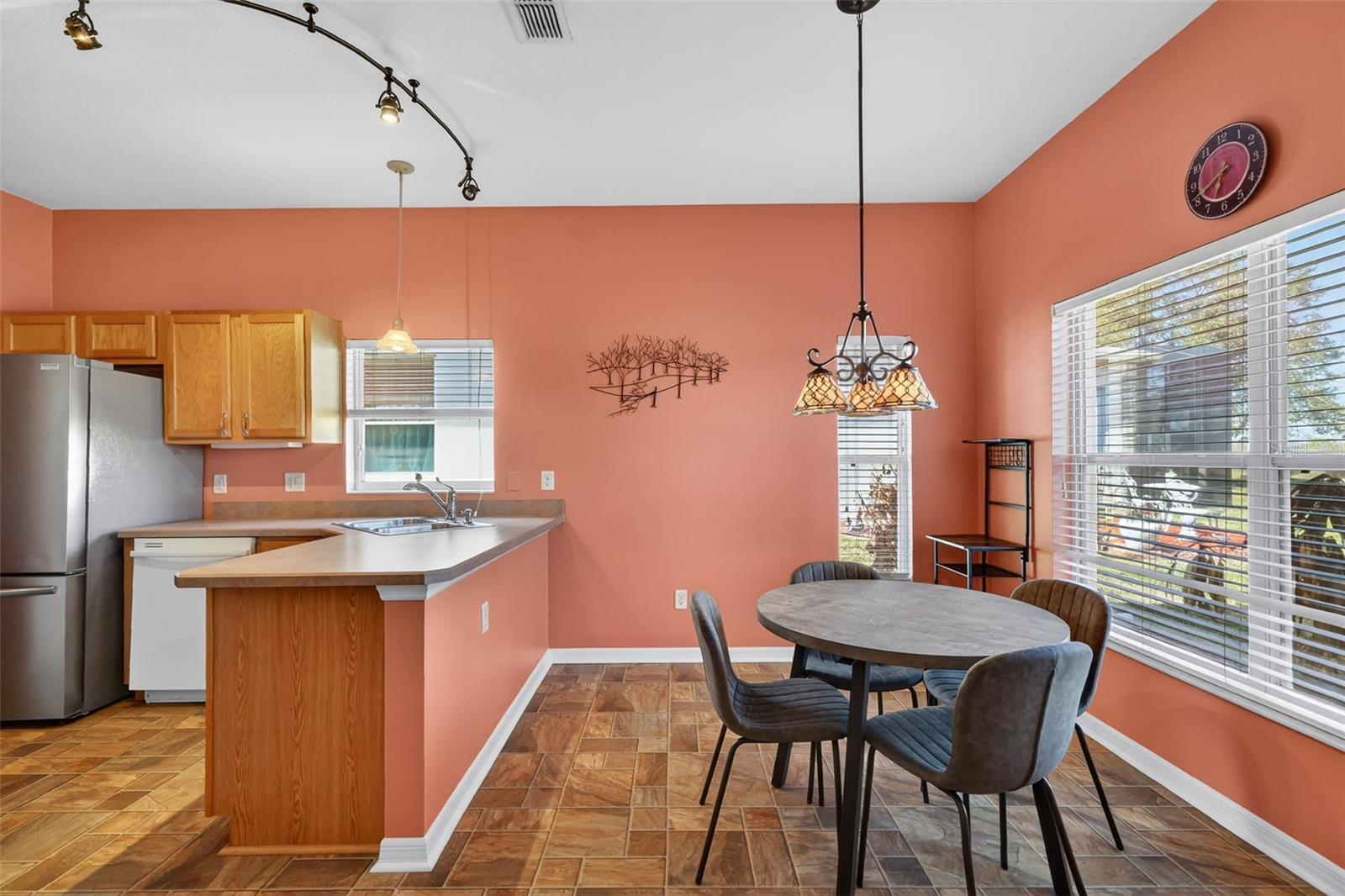 Image 21 of 100 For 5024 Long Meadow Drive