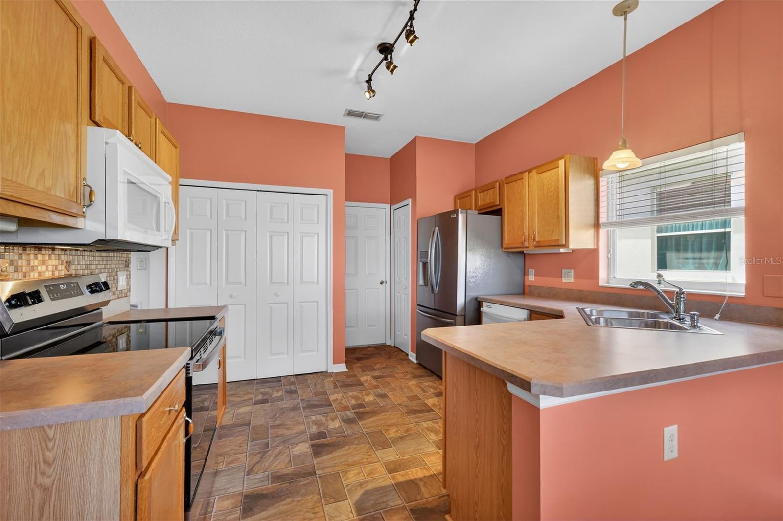 Image 23 of 100 For 5024 Long Meadow Drive