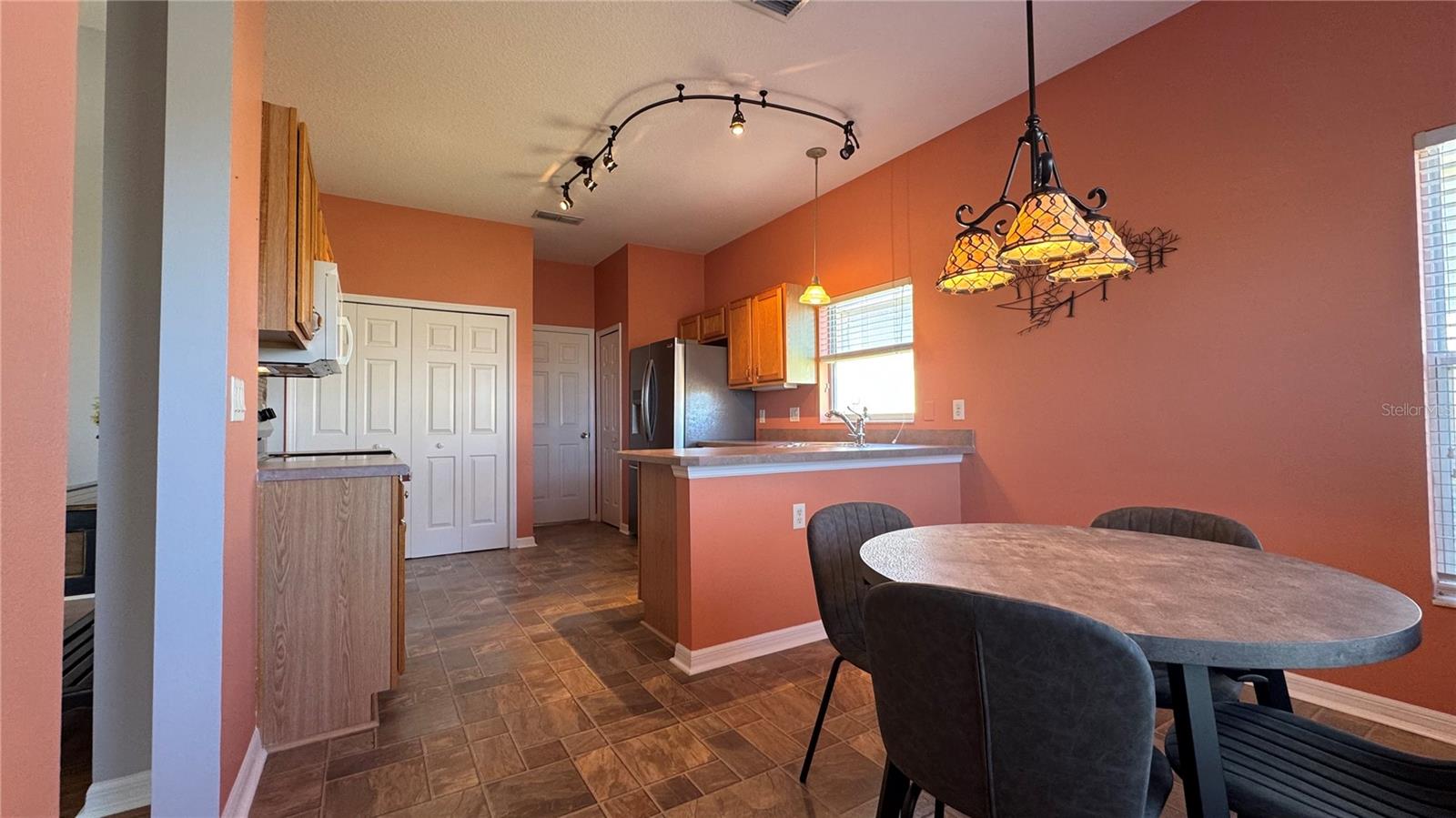 Image 27 of 100 For 5024 Long Meadow Drive