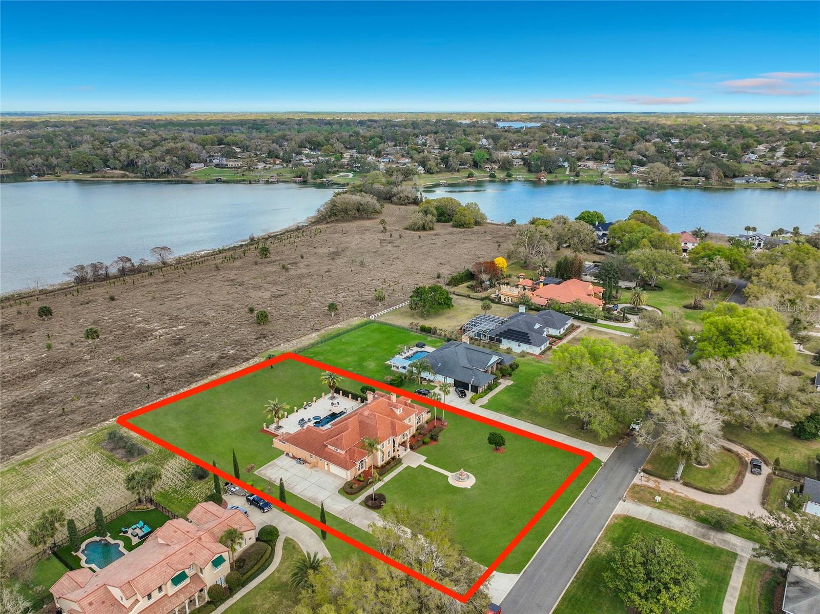 Image 3 of 43 For 1755 Lake Terrace Drive