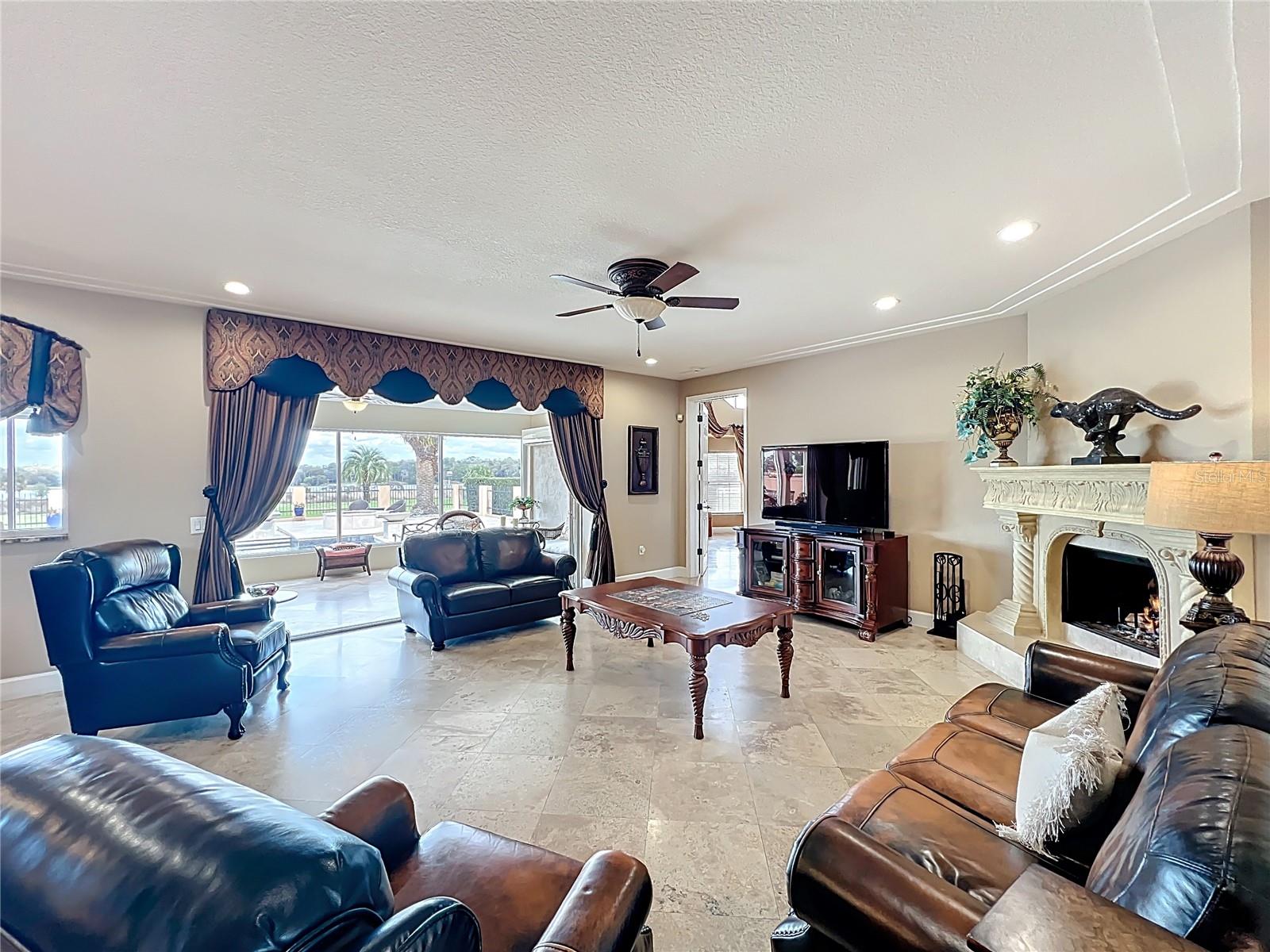 Image 8 of 43 For 1755 Lake Terrace Drive