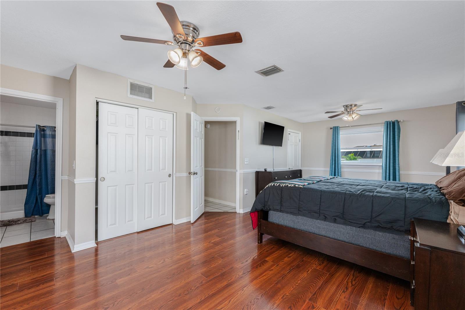 Image 19 of 35 For 910 Druid Place