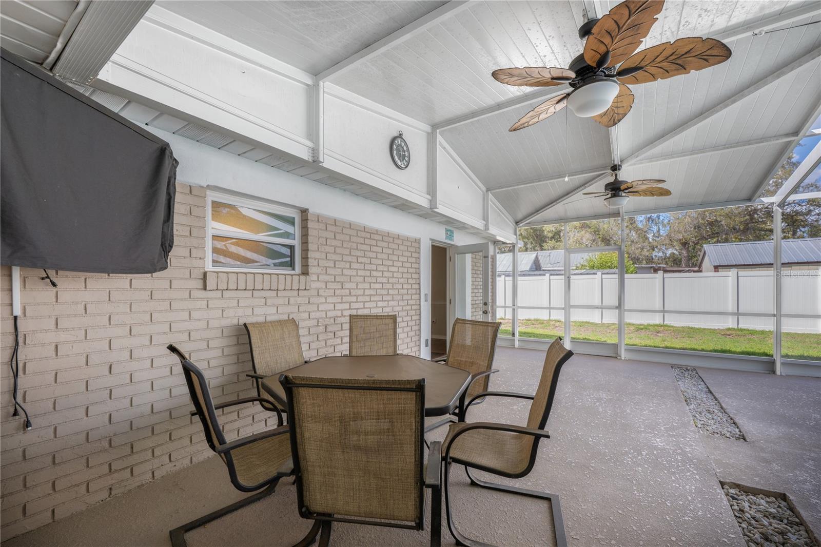 Image 23 of 35 For 910 Druid Place