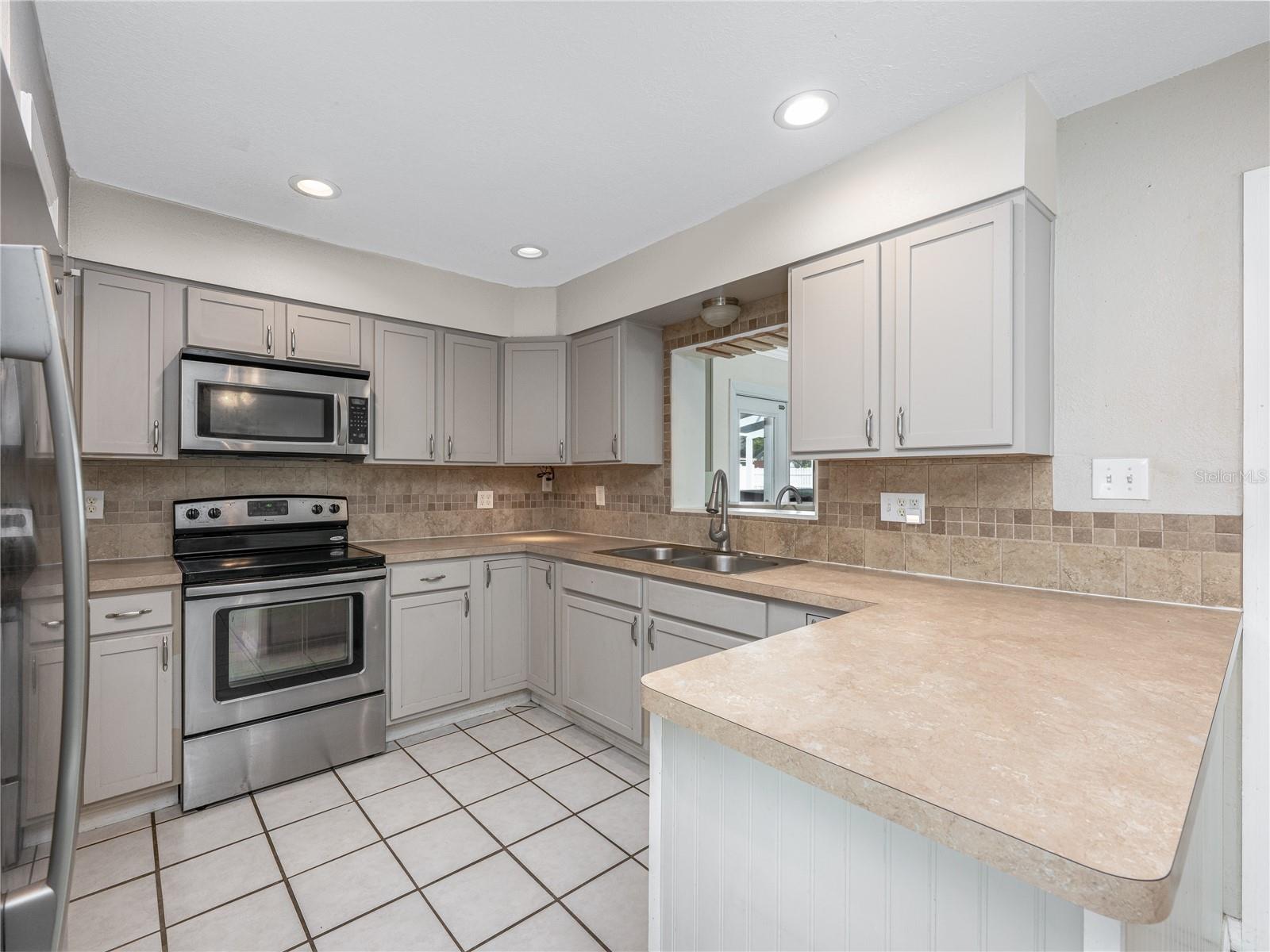 Image 7 of 35 For 910 Druid Place