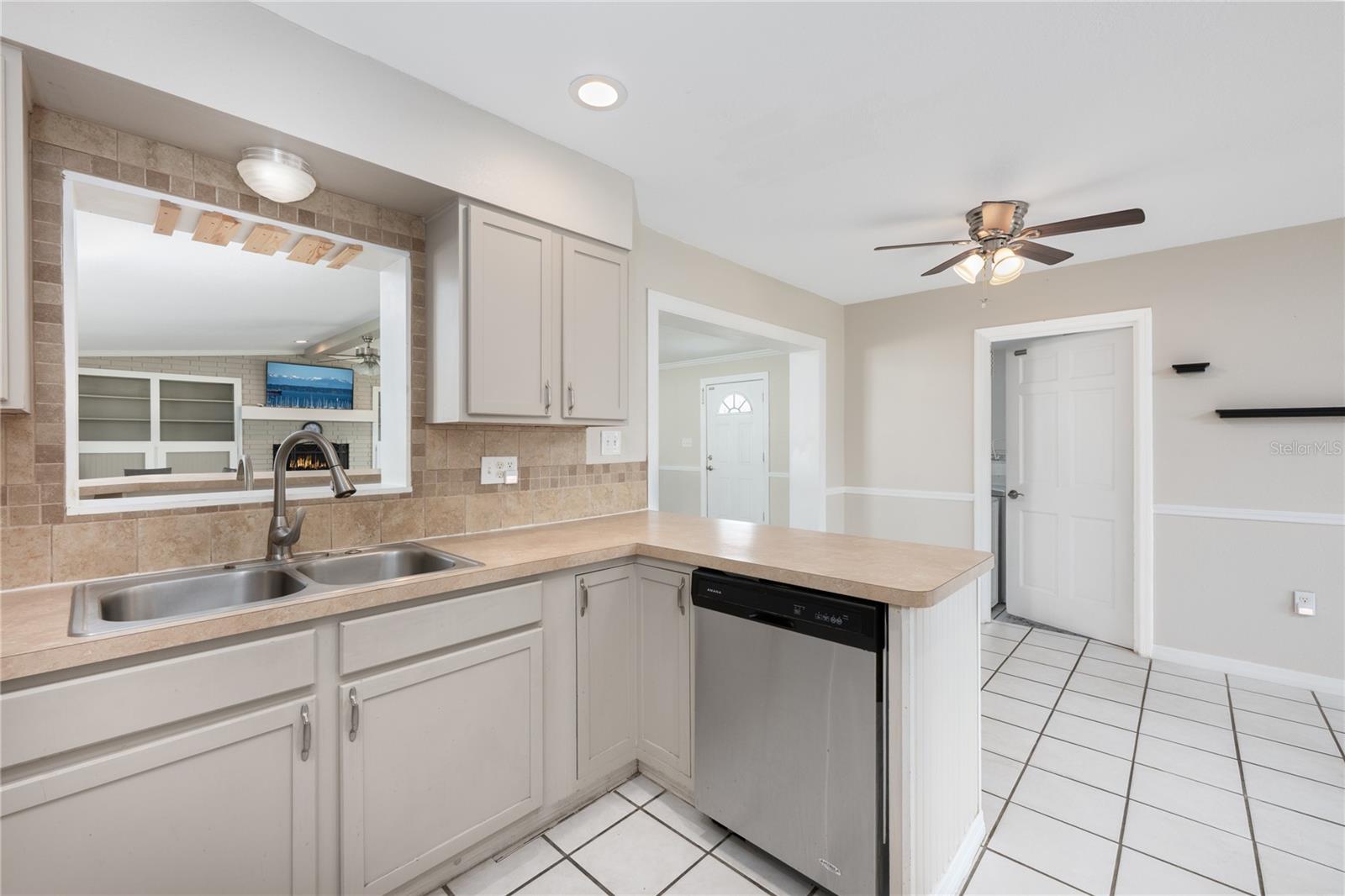 Image 8 of 35 For 910 Druid Place