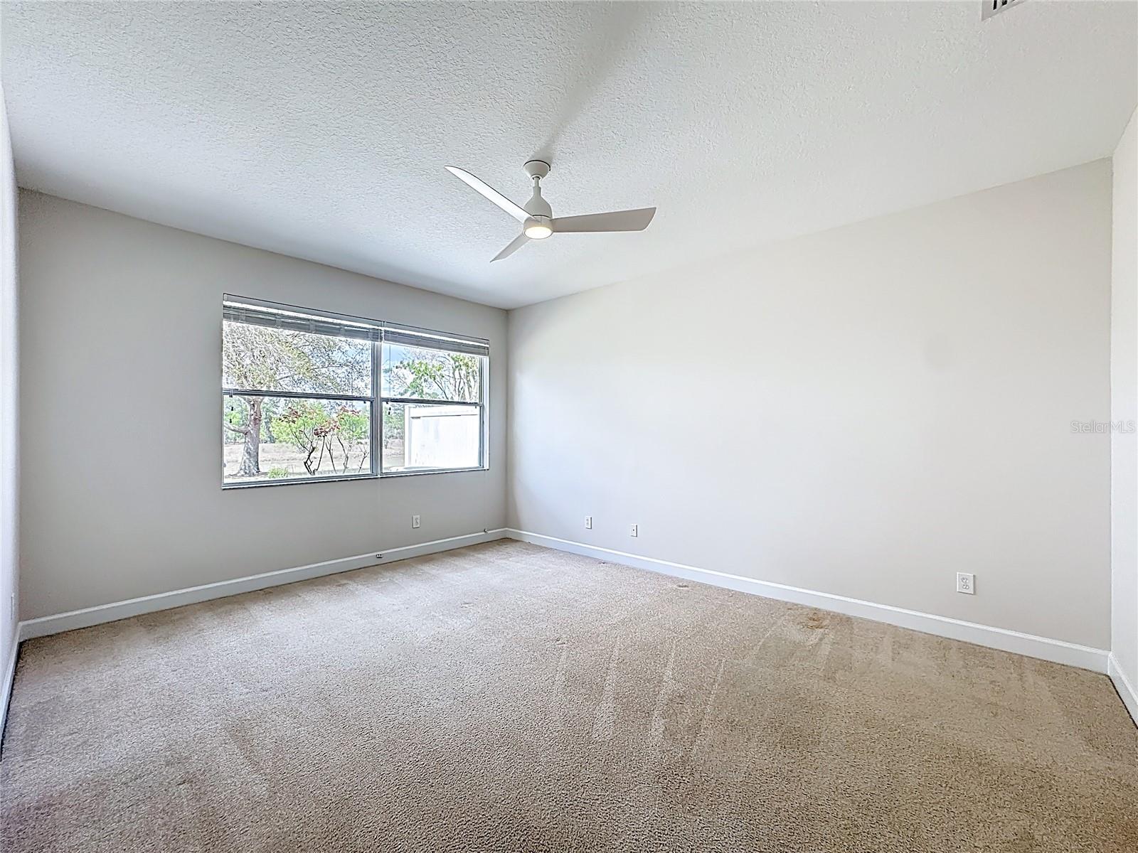 Image 22 of 47 For 23846 Sardinia Drive