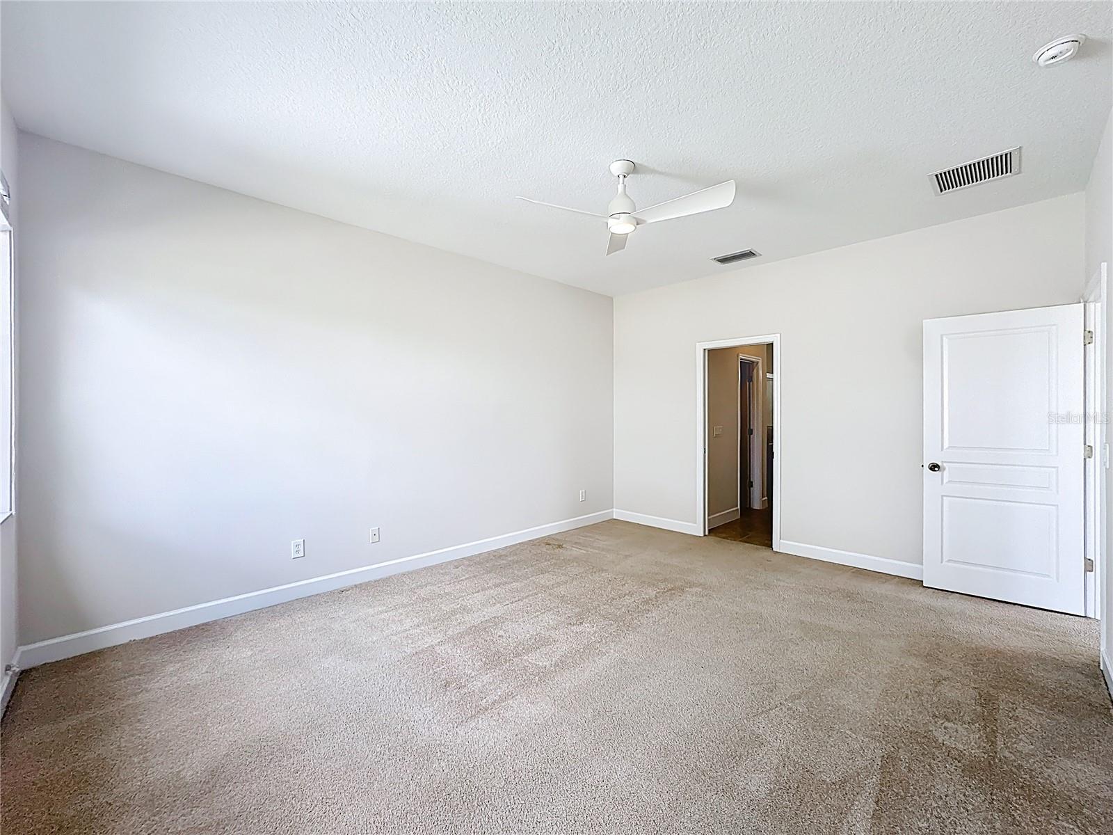 Image 23 of 47 For 23846 Sardinia Drive