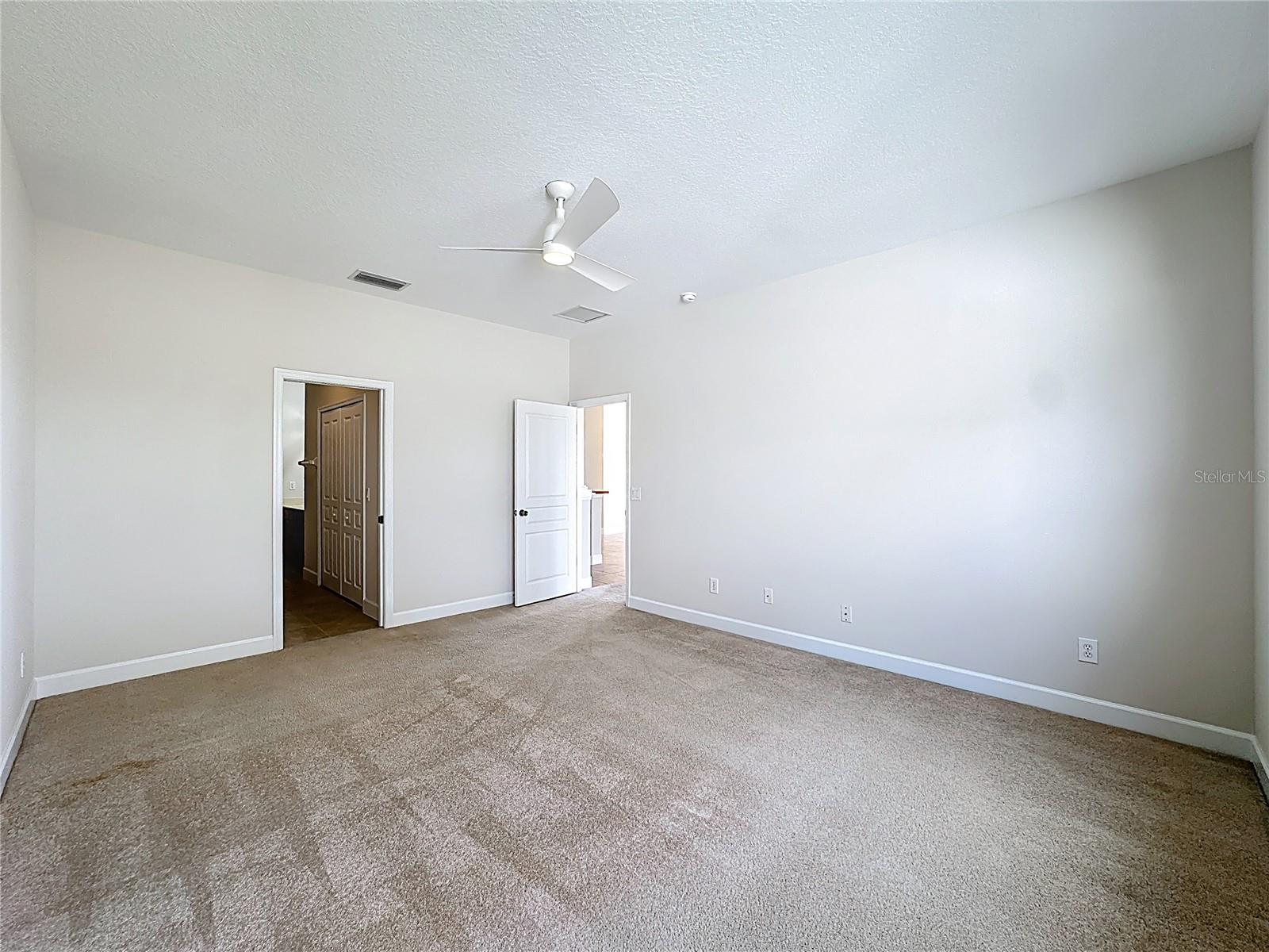 Image 24 of 47 For 23846 Sardinia Drive