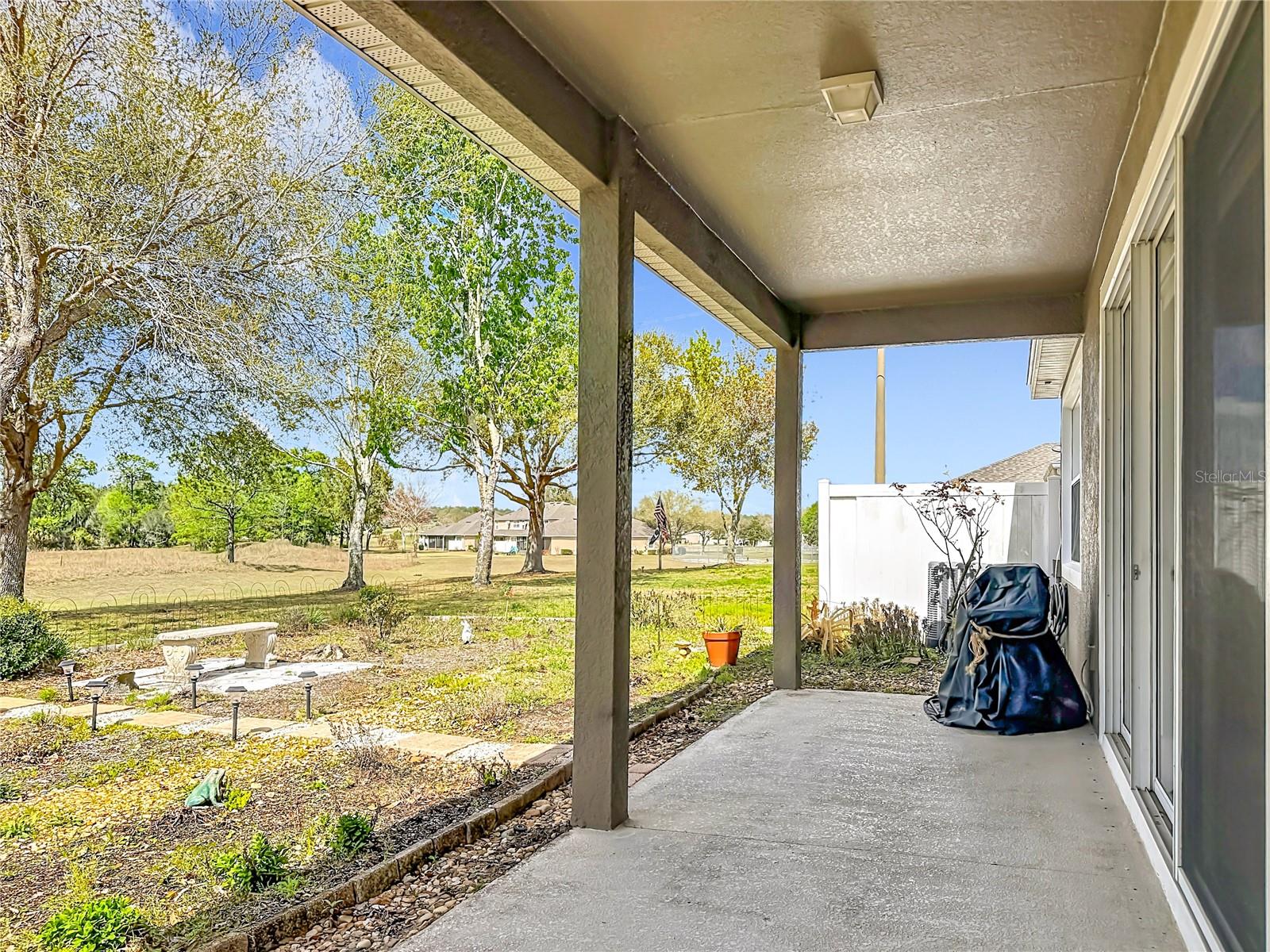 Image 33 of 47 For 23846 Sardinia Drive