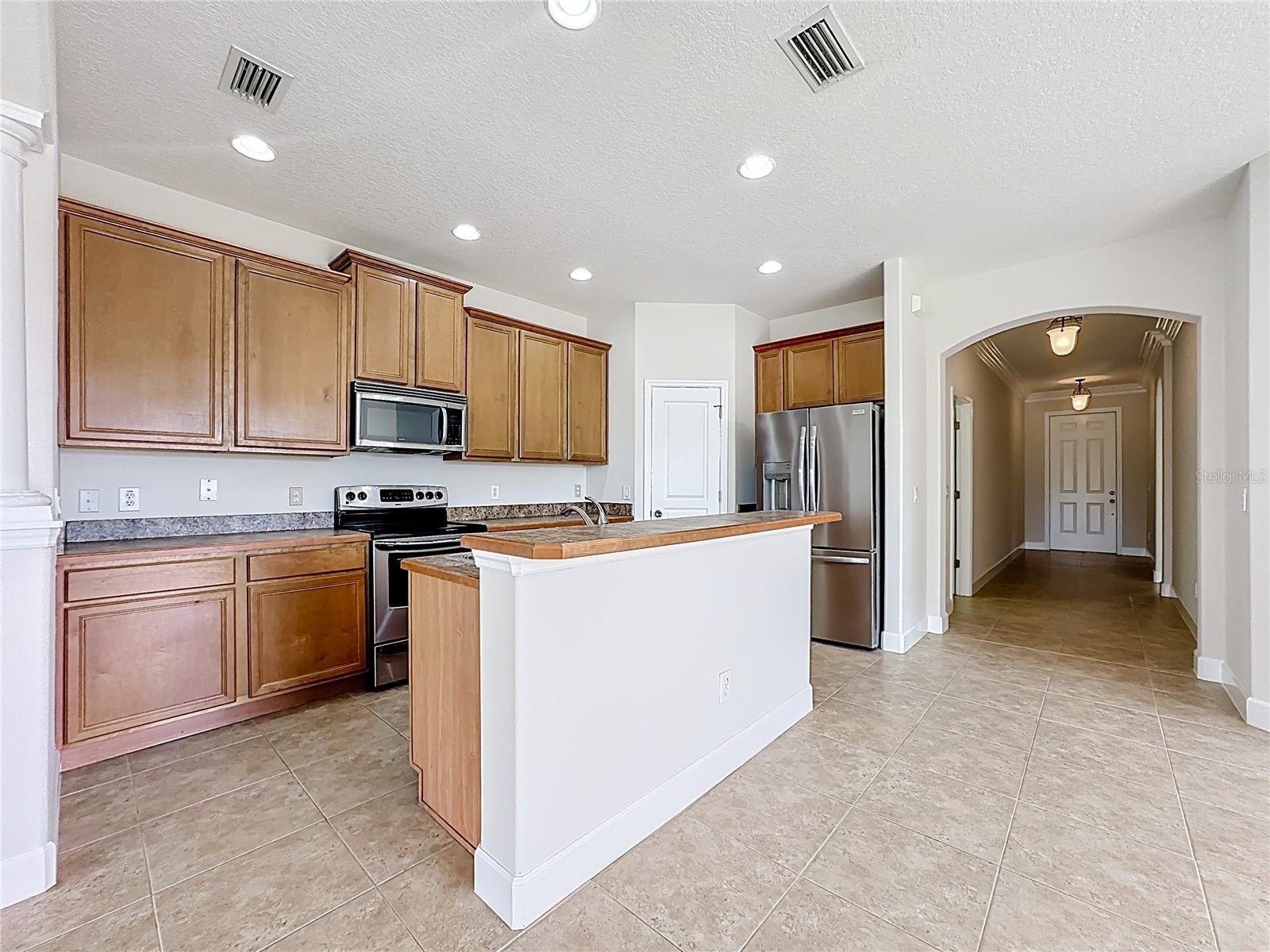 Image 8 of 47 For 23846 Sardinia Drive