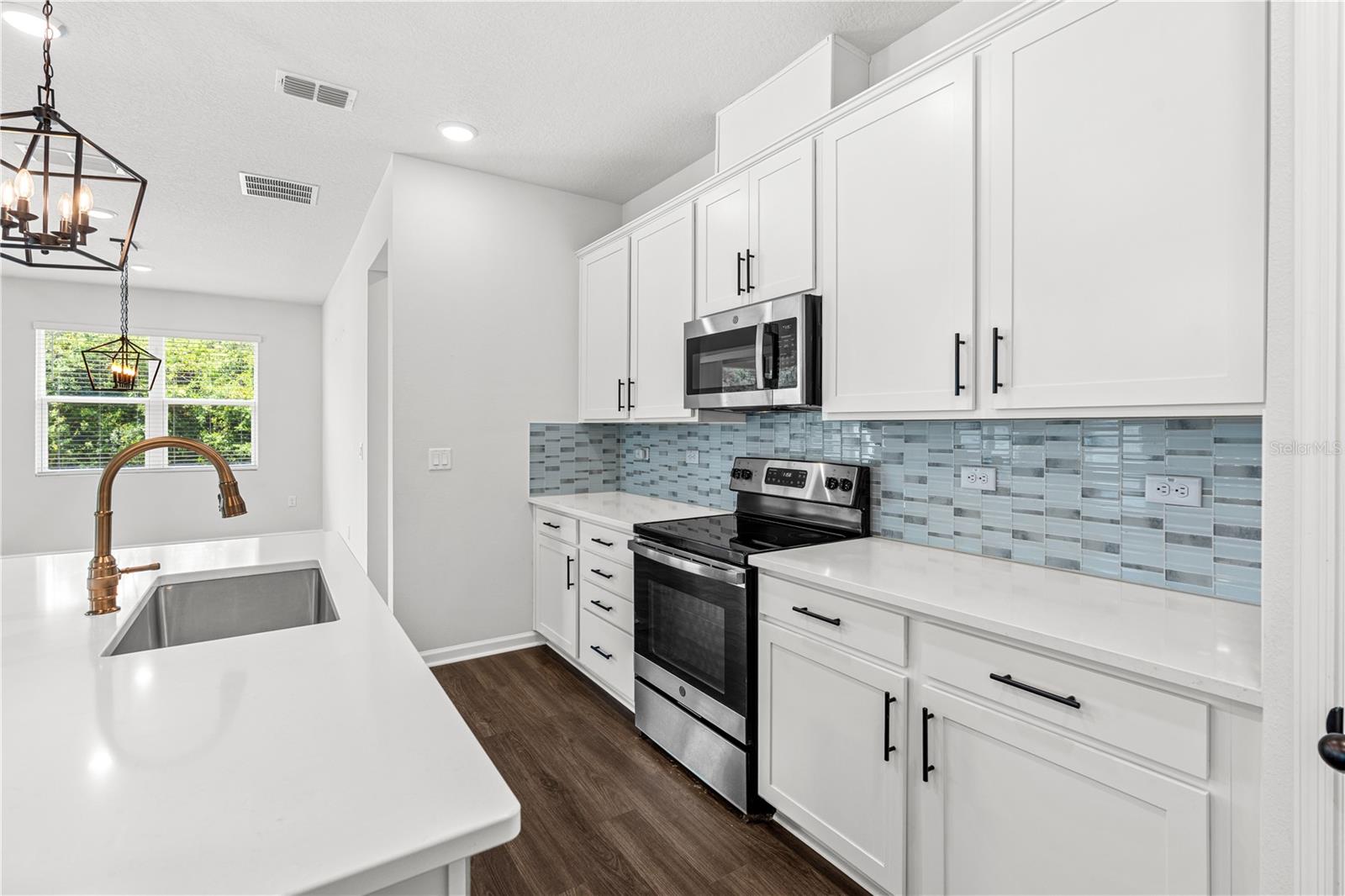 Image 15 of 43 For 10200 Spring Lake Drive