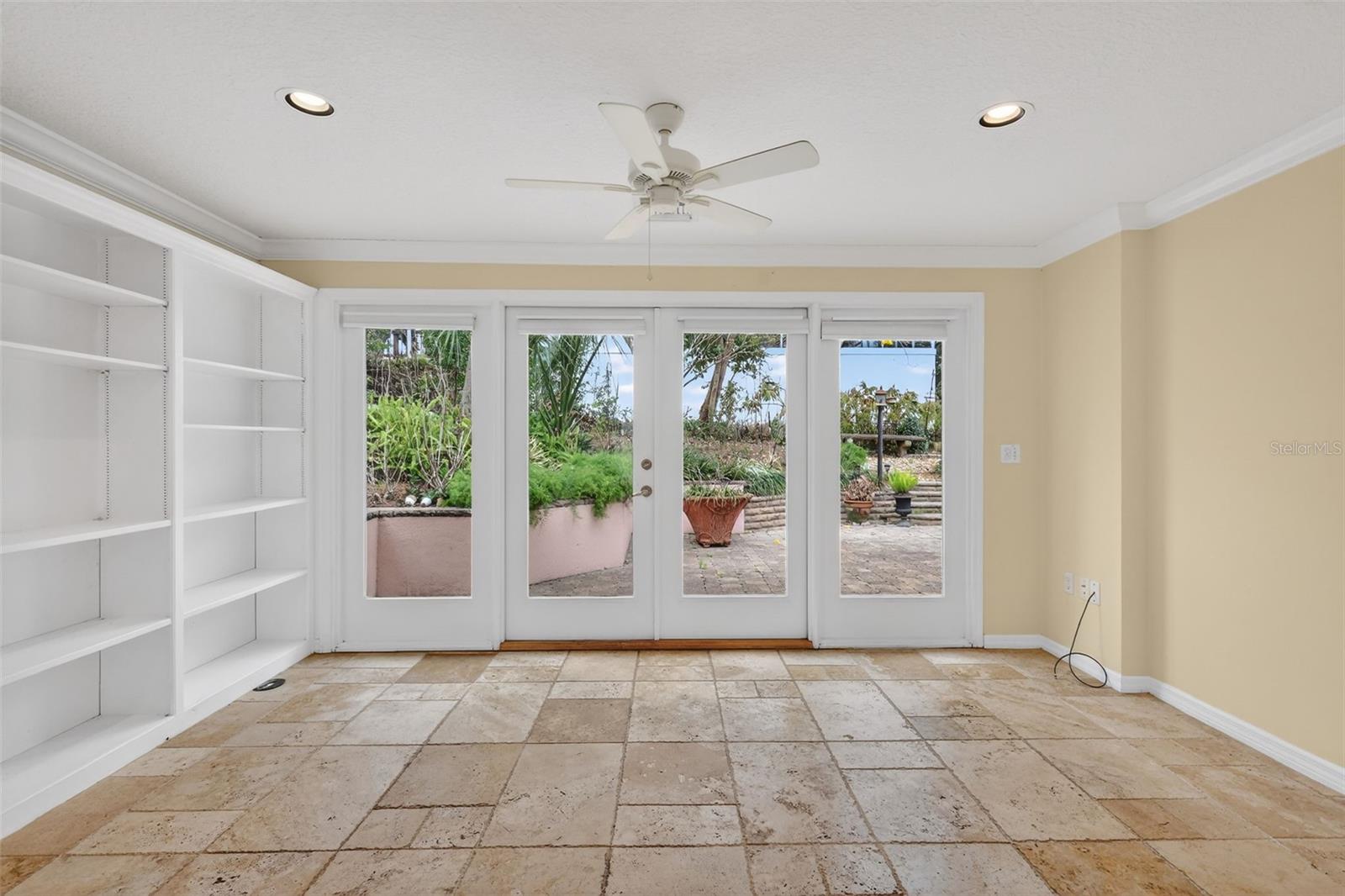 Image 11 of 47 For 618 High Point Drive