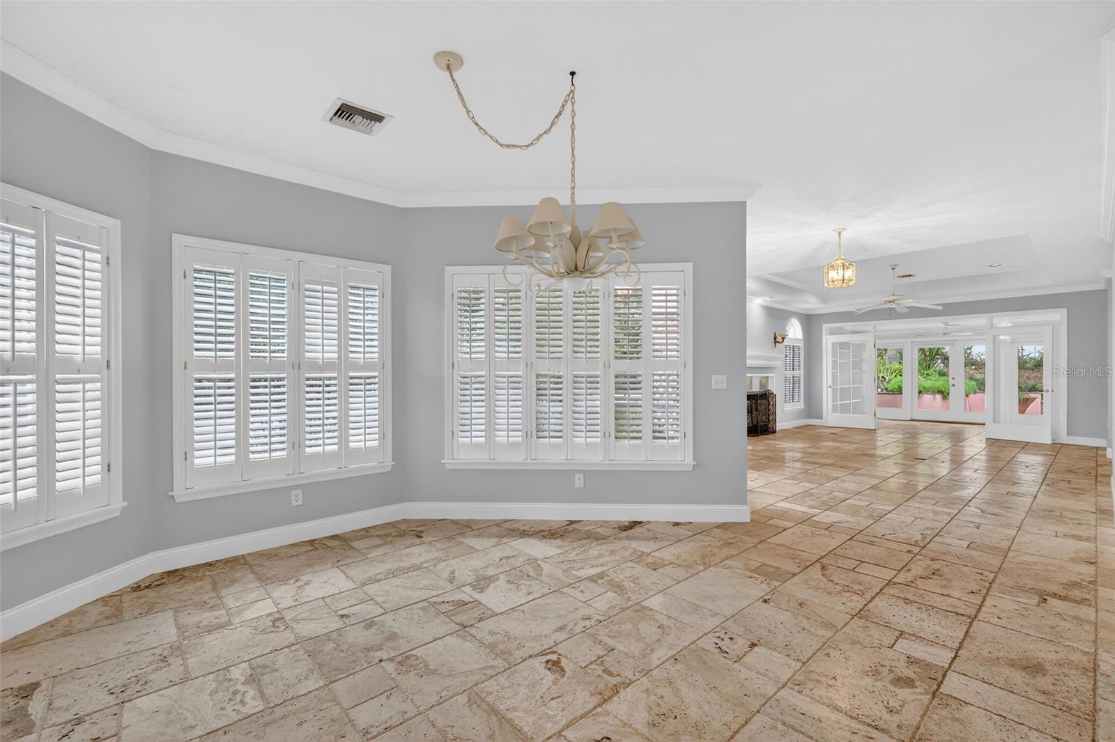 Image 14 of 47 For 618 High Point Drive