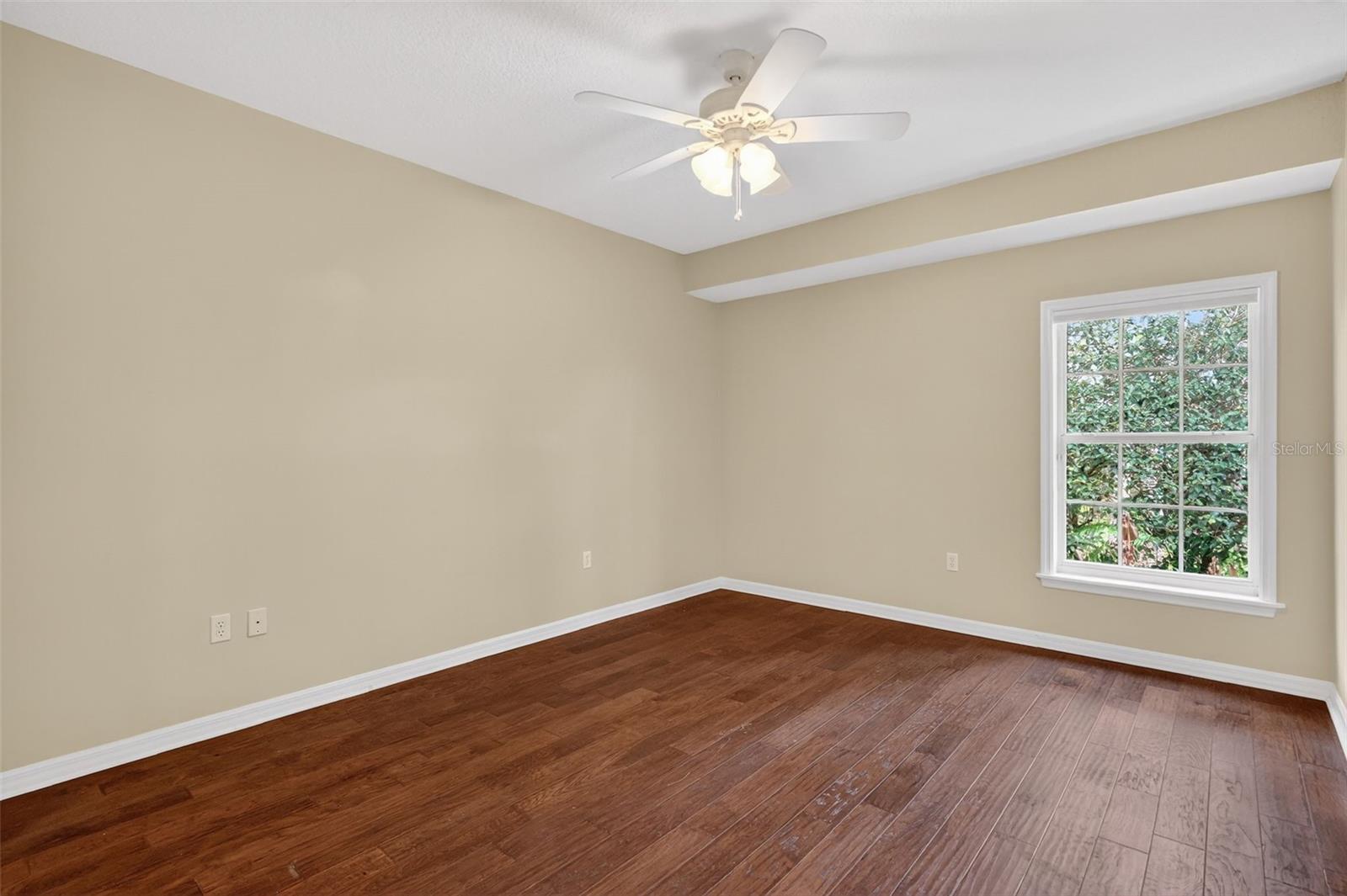 Image 27 of 47 For 618 High Point Drive