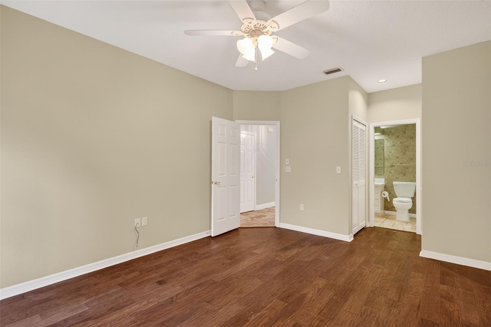 Image 28 of 47 For 618 High Point Drive