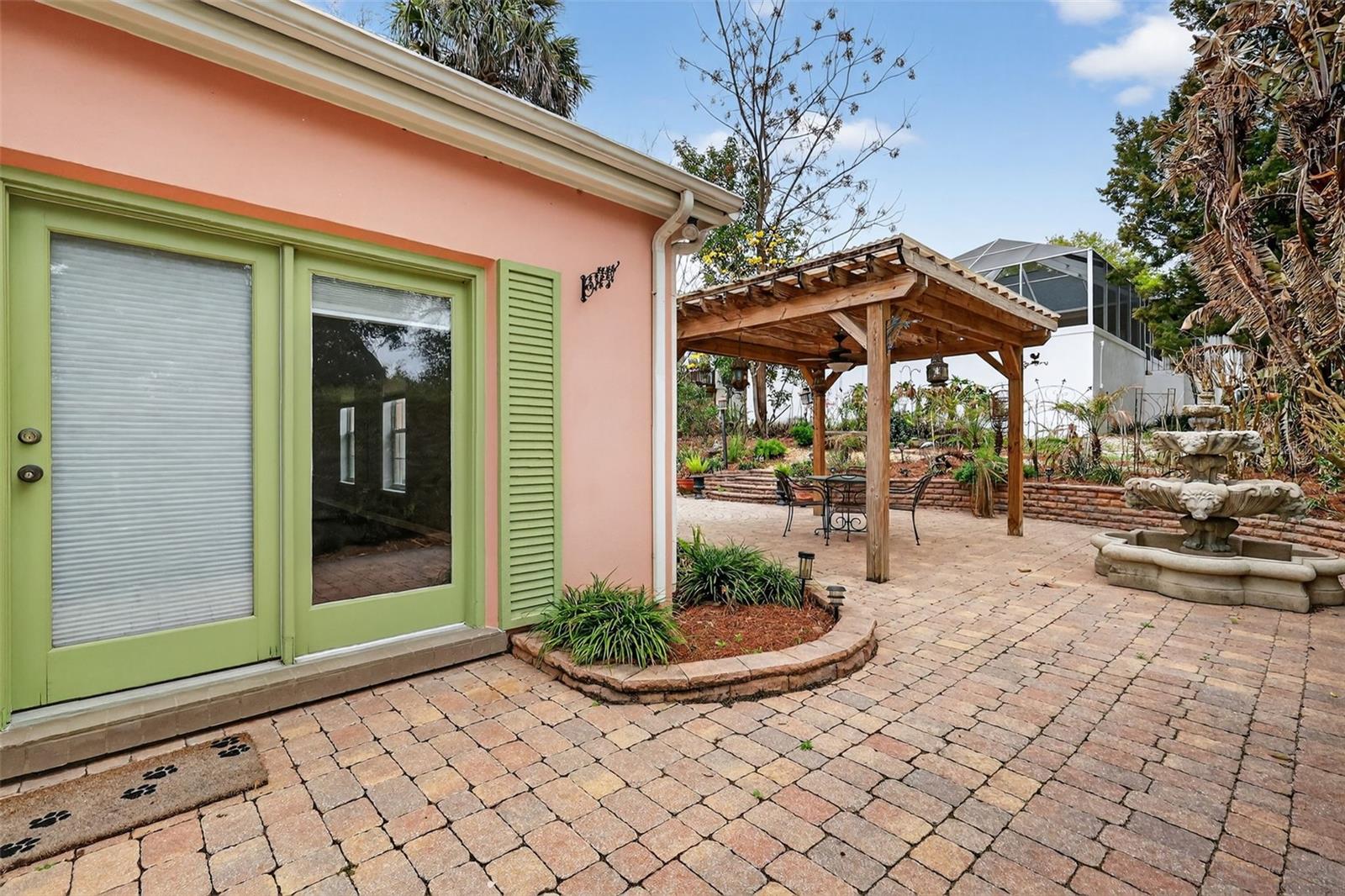 Image 32 of 47 For 618 High Point Drive