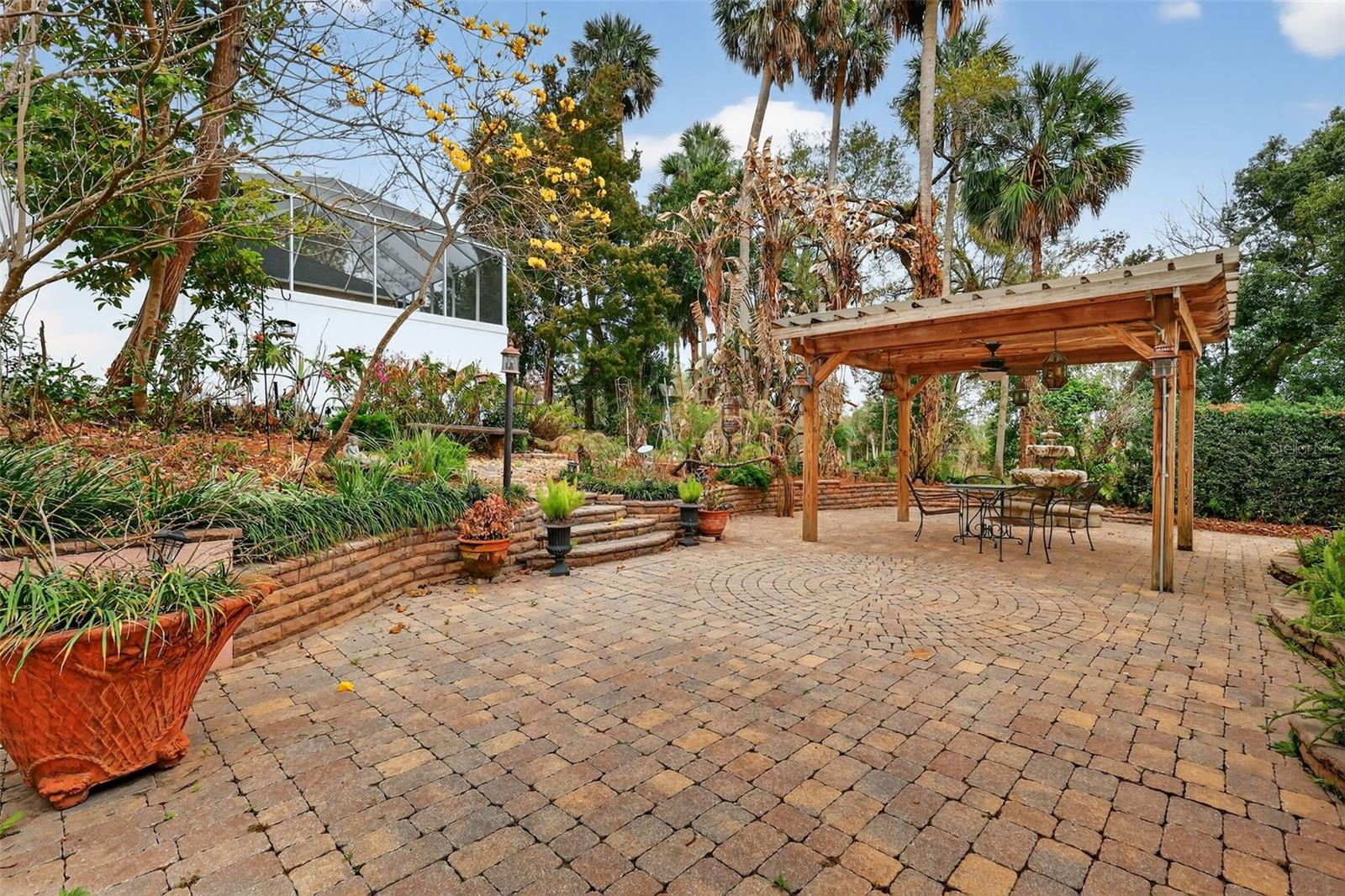 Image 35 of 47 For 618 High Point Drive