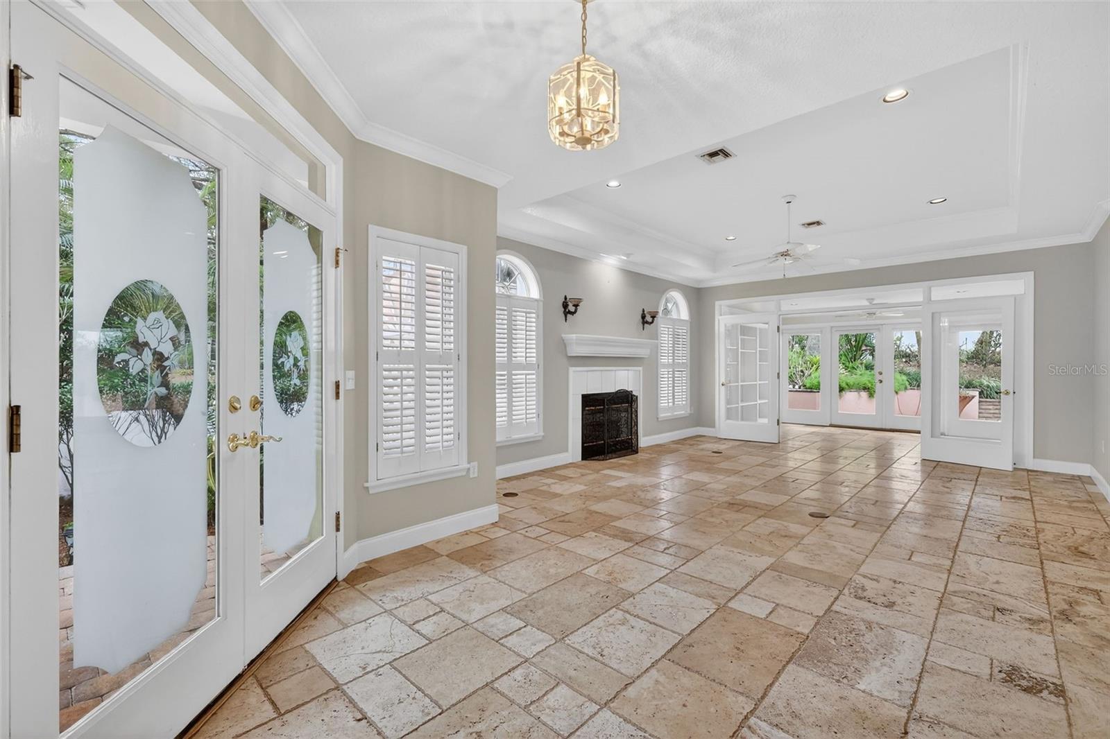 Image 5 of 47 For 618 High Point Drive