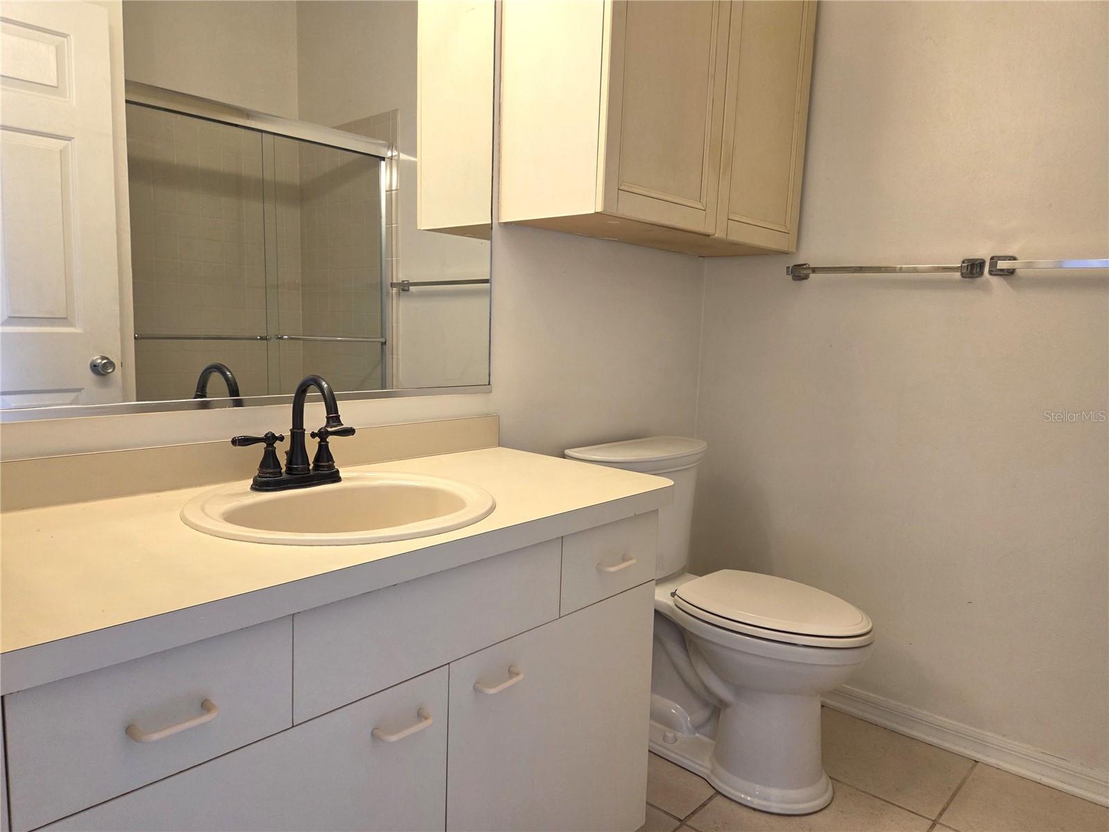 Image 15 of 23 For 739 Heathrow Avenue