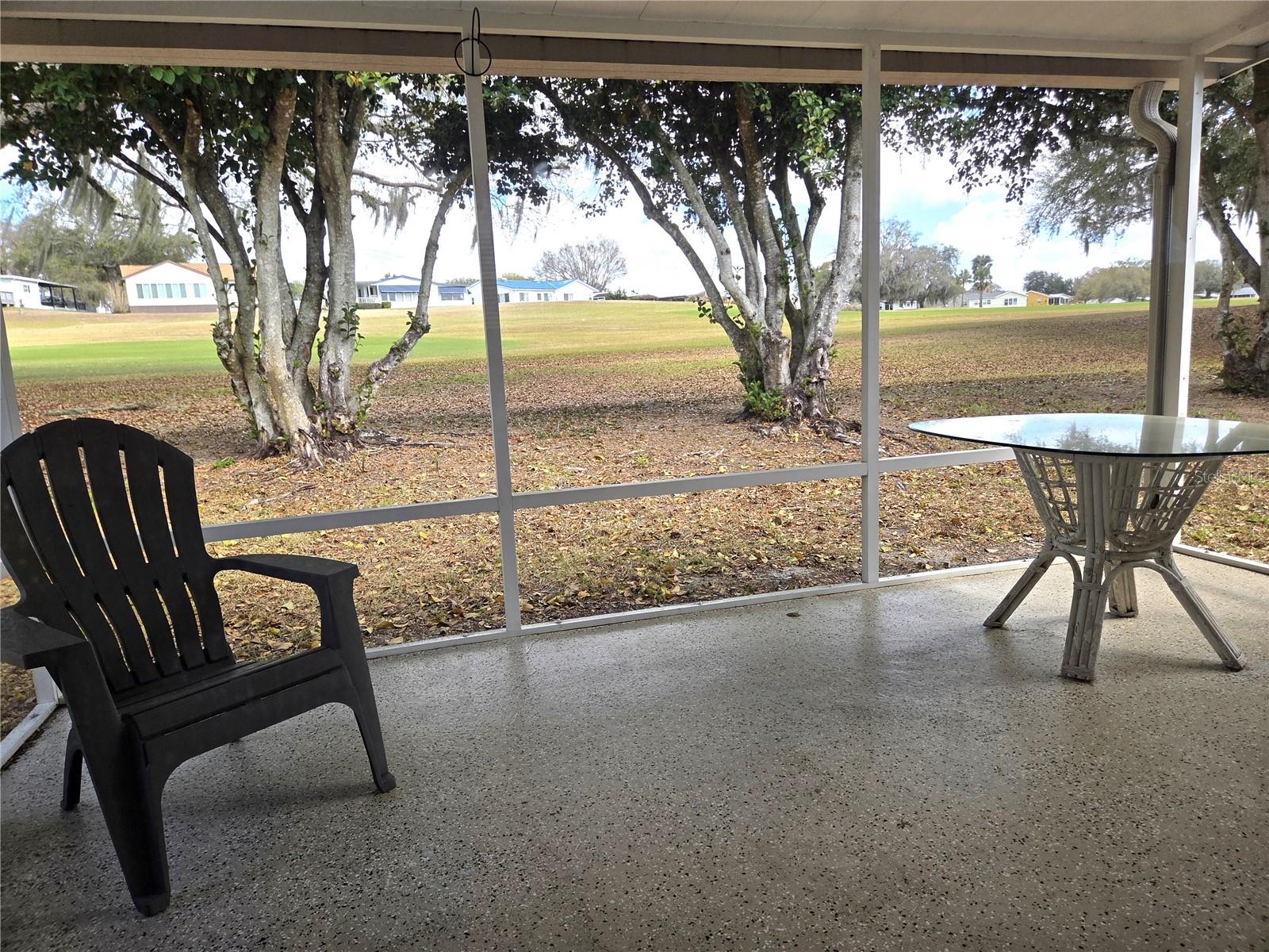 Image 17 of 23 For 739 Heathrow Avenue