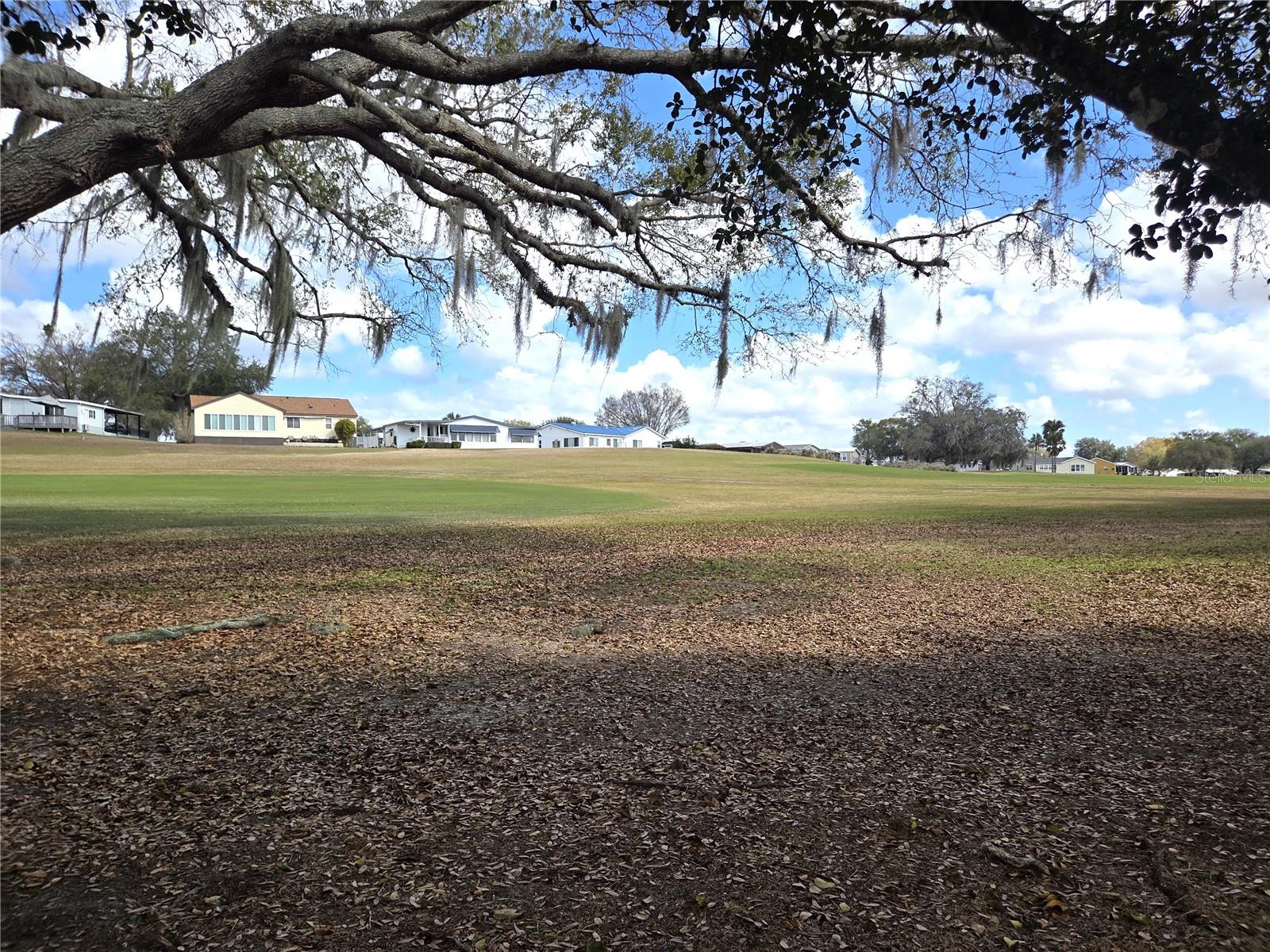 Image 20 of 23 For 739 Heathrow Avenue