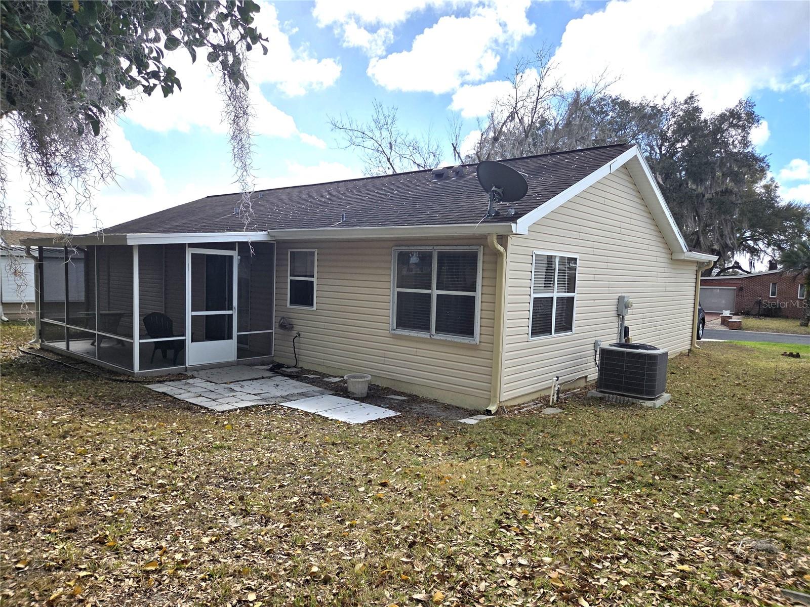 Image 22 of 23 For 739 Heathrow Avenue