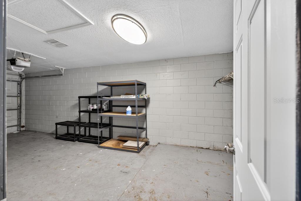 Image 29 of 37 For 42210 Lakeview Drive