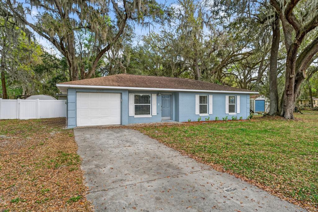 Image 31 of 37 For 42210 Lakeview Drive