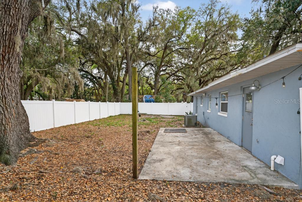 Image 36 of 37 For 42210 Lakeview Drive