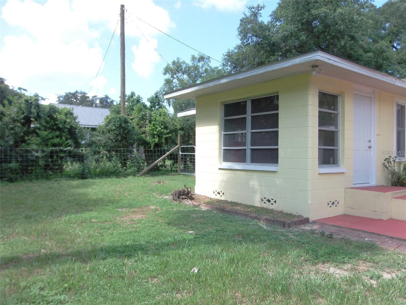 Image 36 of 40 For 320 Rhodes Street