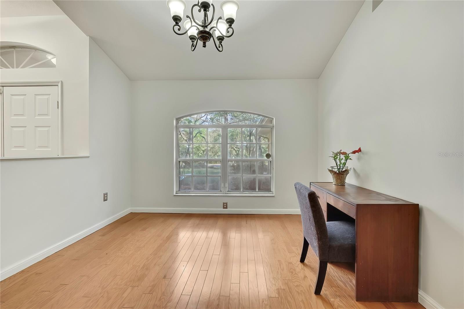 Image 10 of 59 For 340 Savoy Street