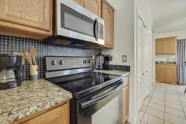 Image 13 of 59 For 340 Savoy Street