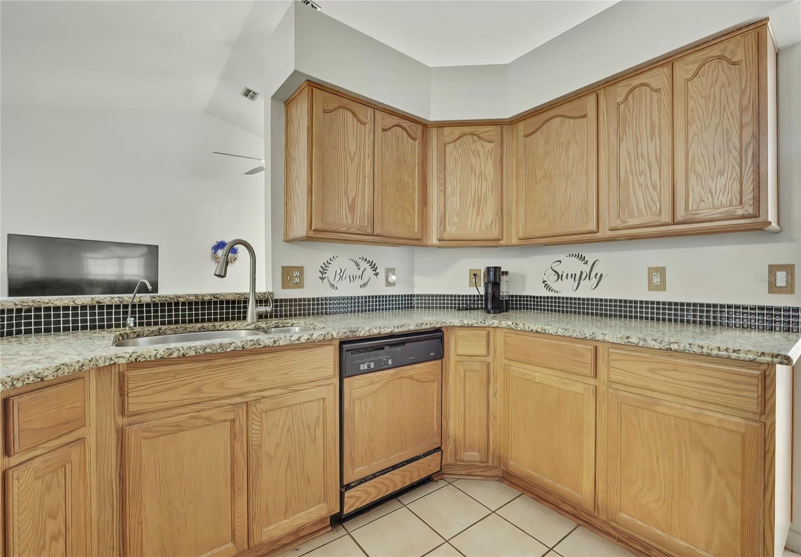 Image 15 of 59 For 340 Savoy Street