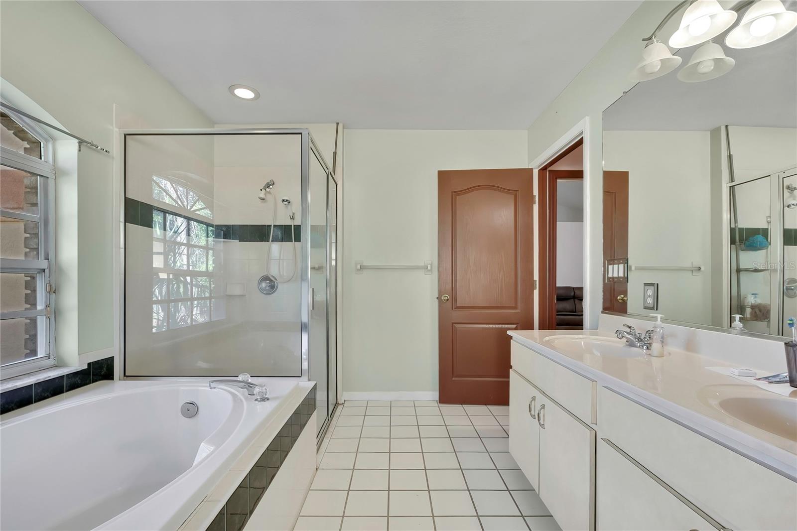 Image 25 of 59 For 340 Savoy Street