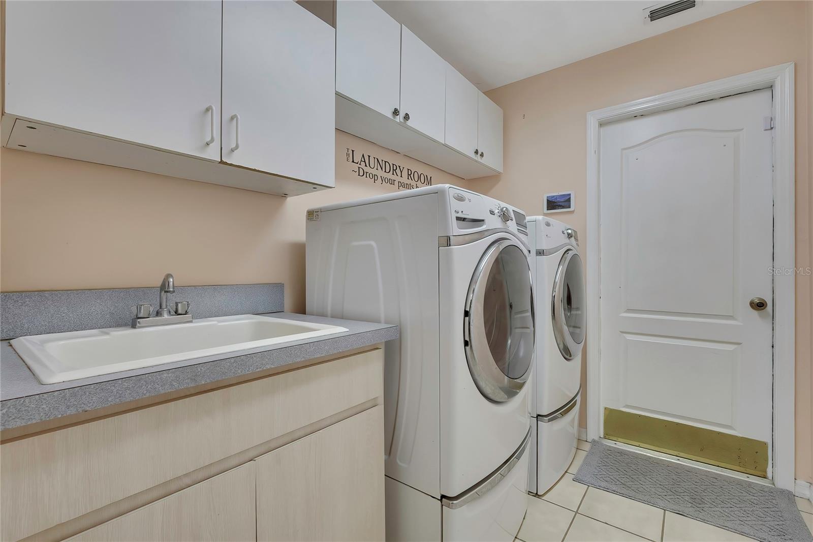 Image 26 of 59 For 340 Savoy Street