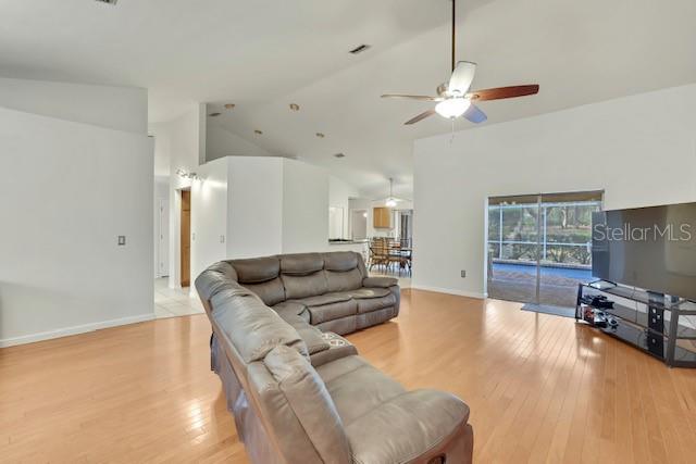 Image 7 of 59 For 340 Savoy Street