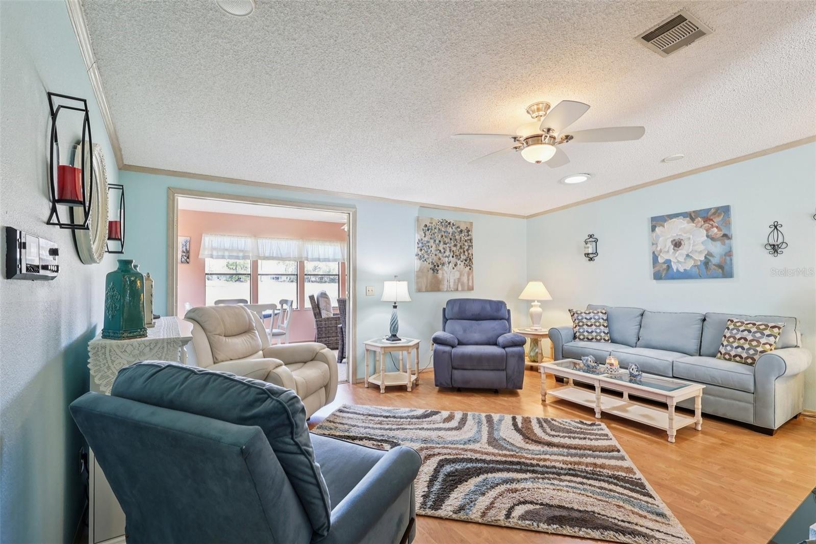 Image 10 of 58 For 25736 Oak Alley