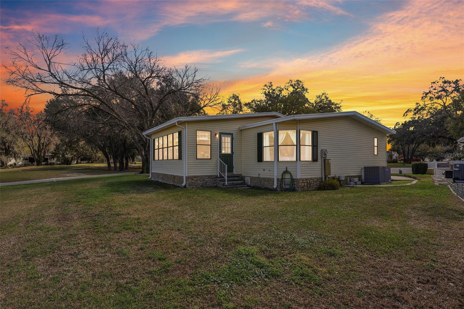 Image 50 of 58 For 25736 Oak Alley