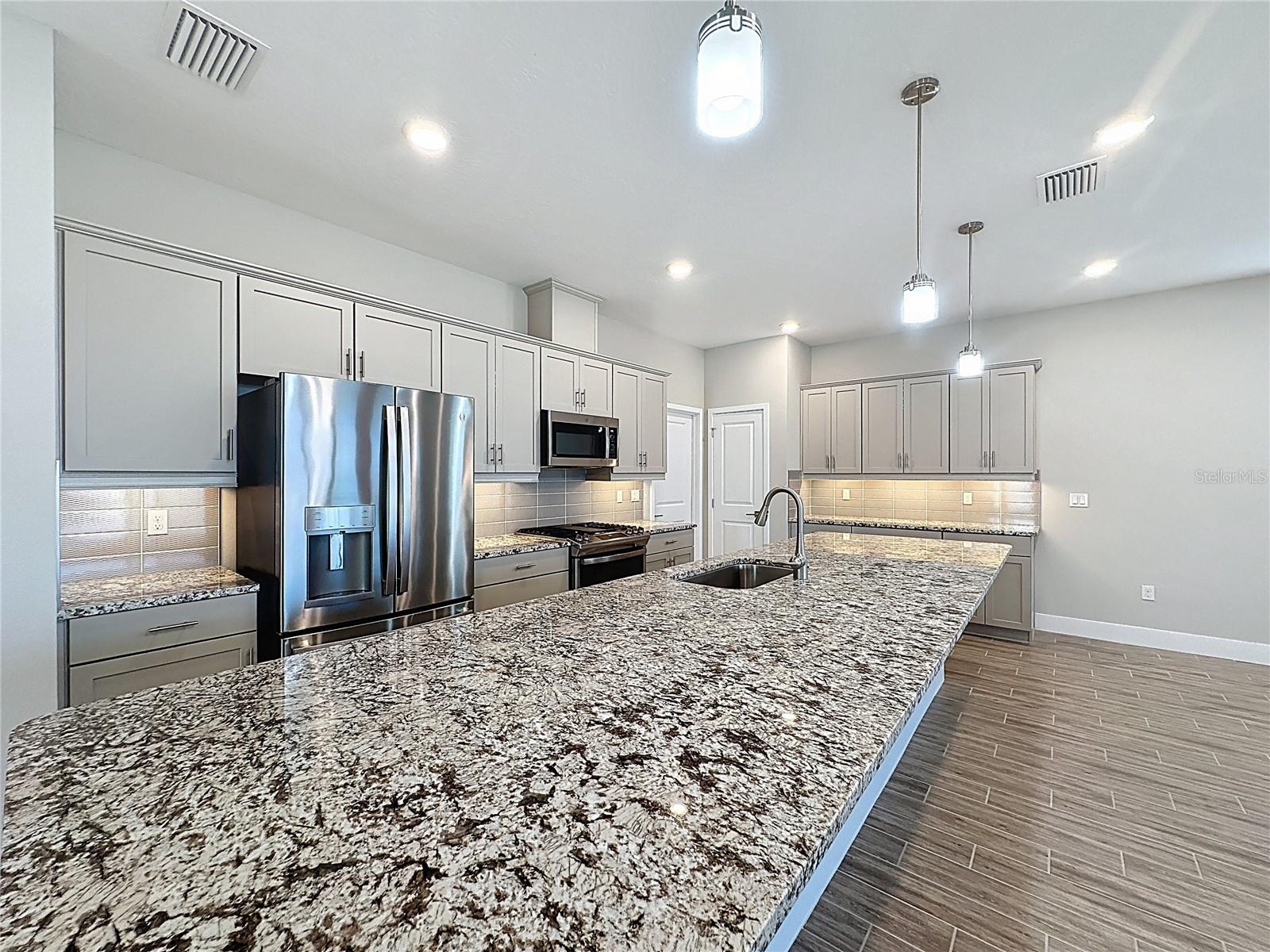 Image 14 of 77 For 651 Conservation Boulevard