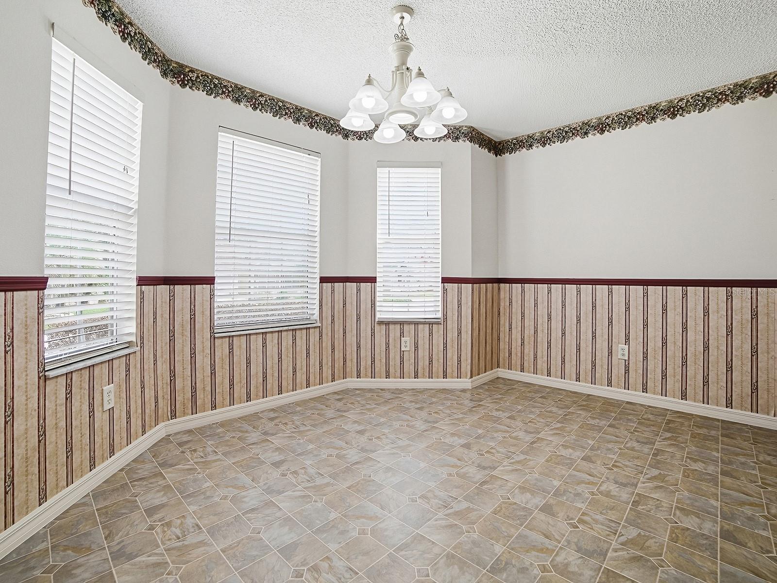 Image 12 of 34 For 16865 93rd Cuthbert Circle