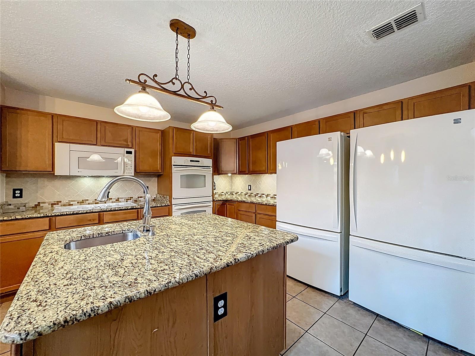 Image 14 of 43 For 313 Azores Place