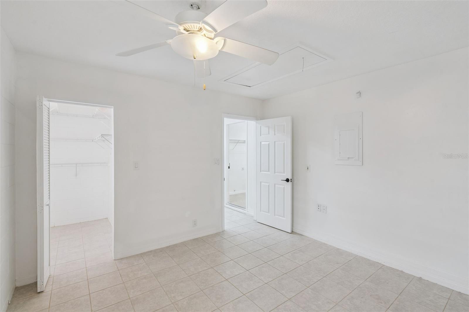 Image 11 of 24 For 11045 Pine Street