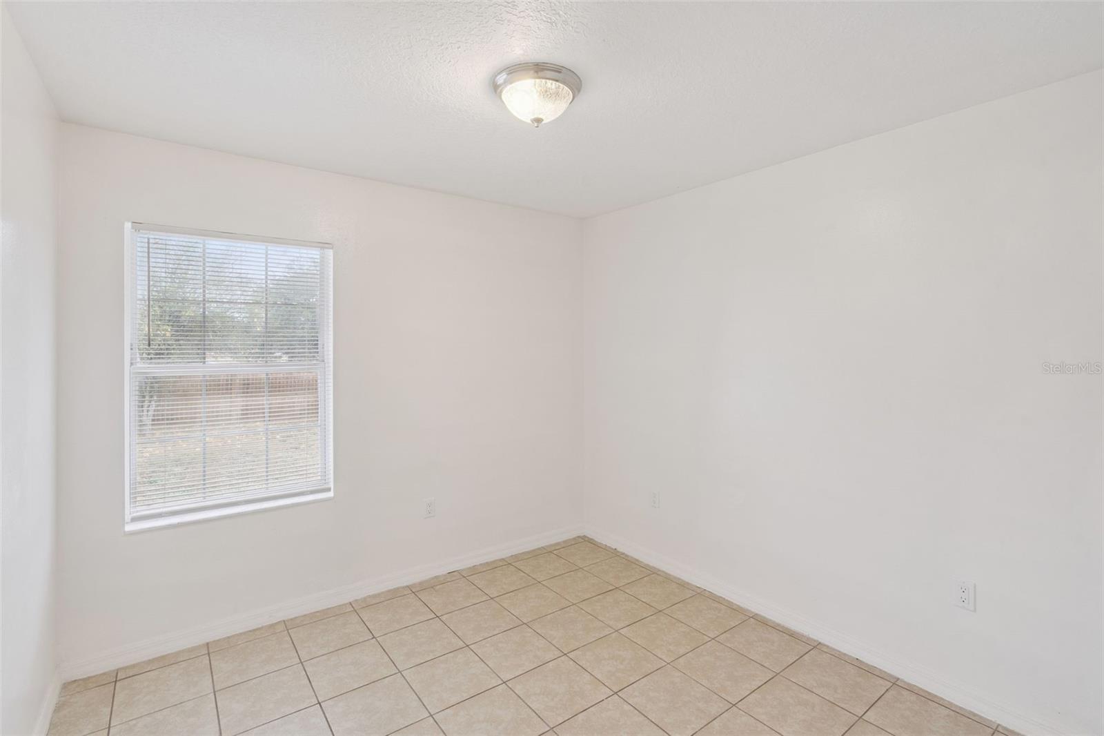 Image 17 of 24 For 11045 Pine Street