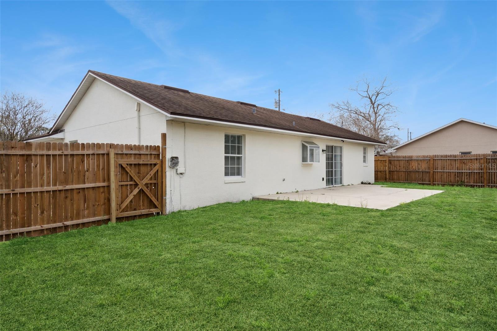 Image 22 of 24 For 11045 Pine Street