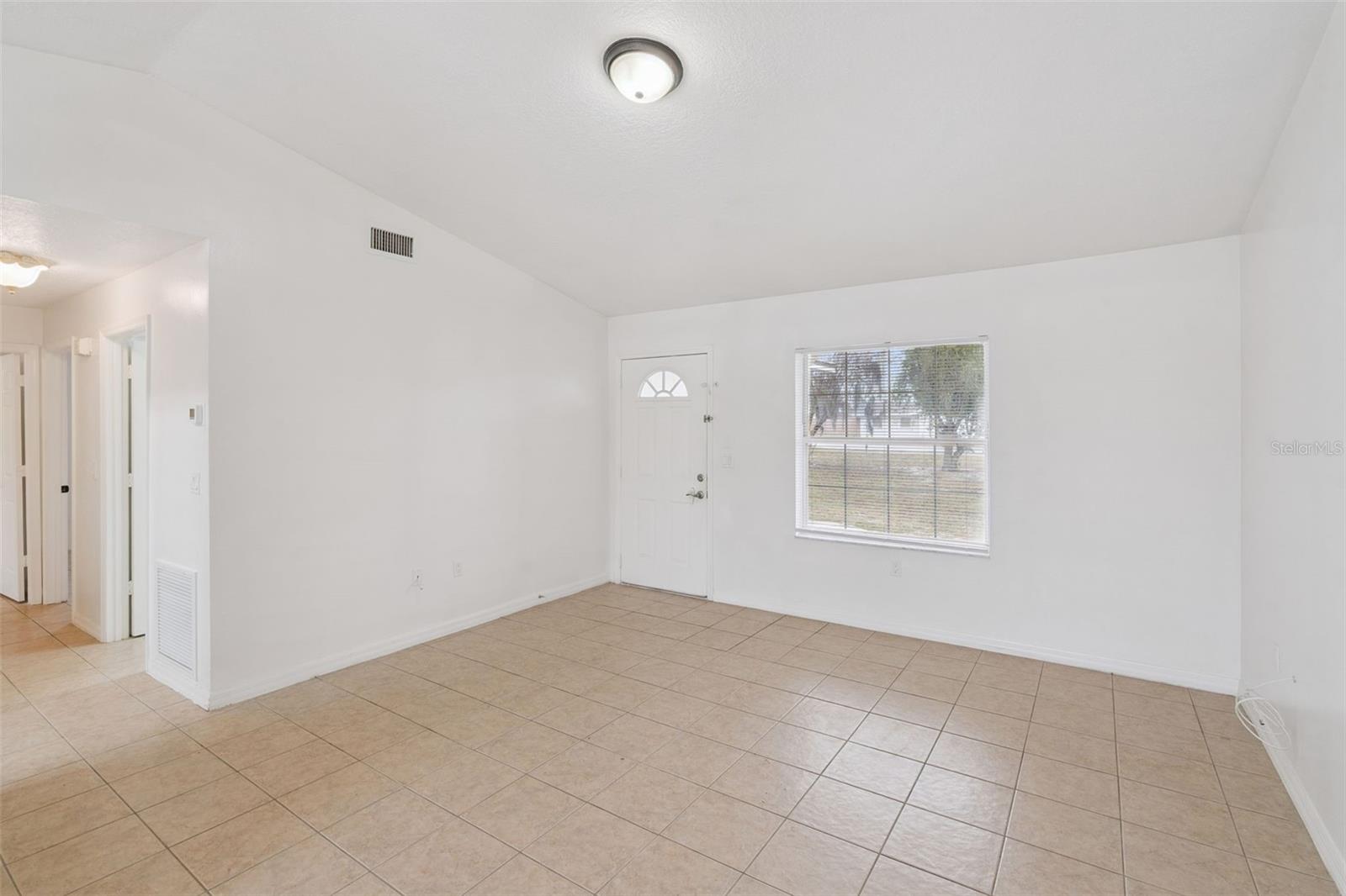 Image 3 of 24 For 11045 Pine Street