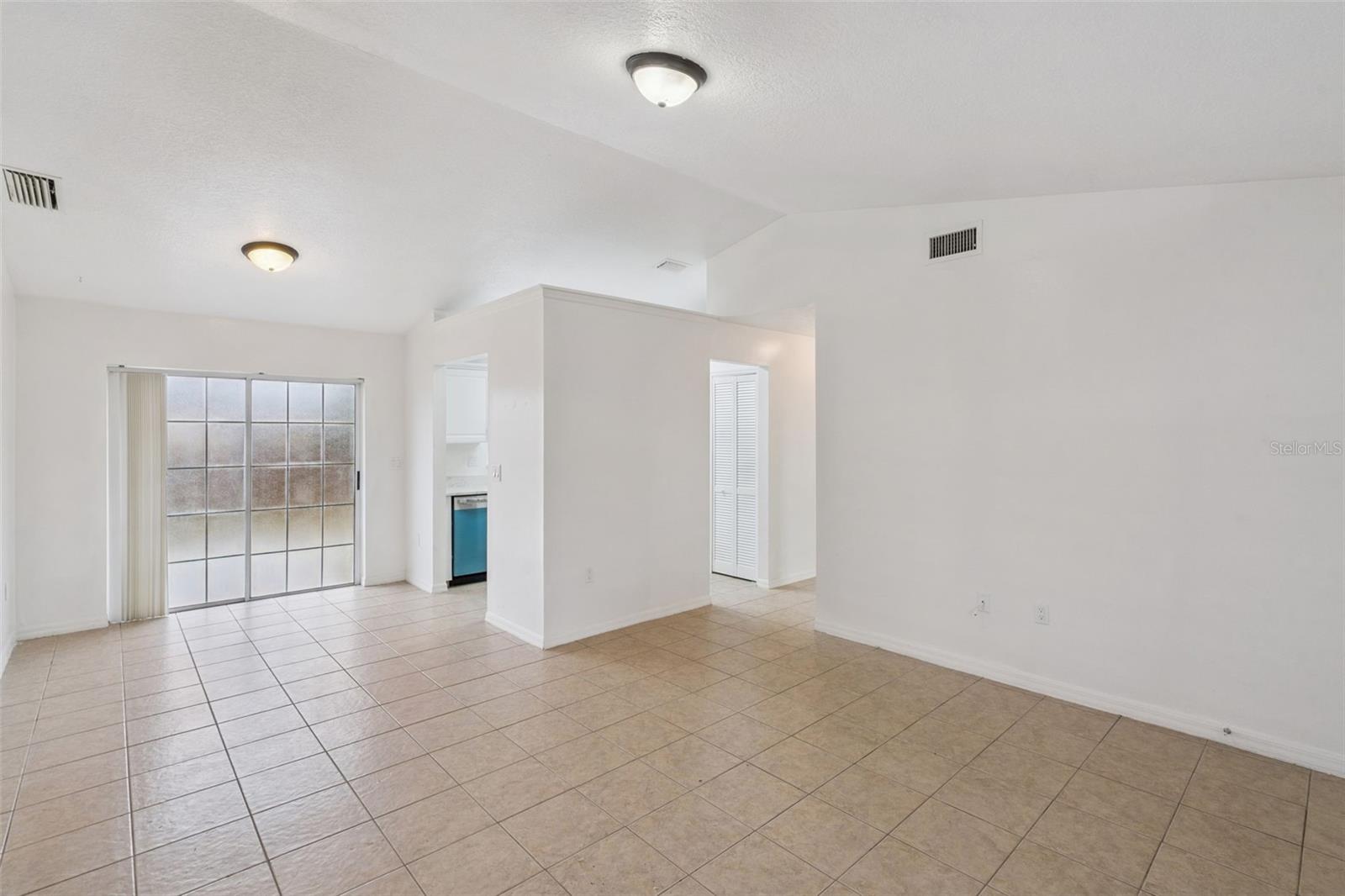 Image 5 of 24 For 11045 Pine Street