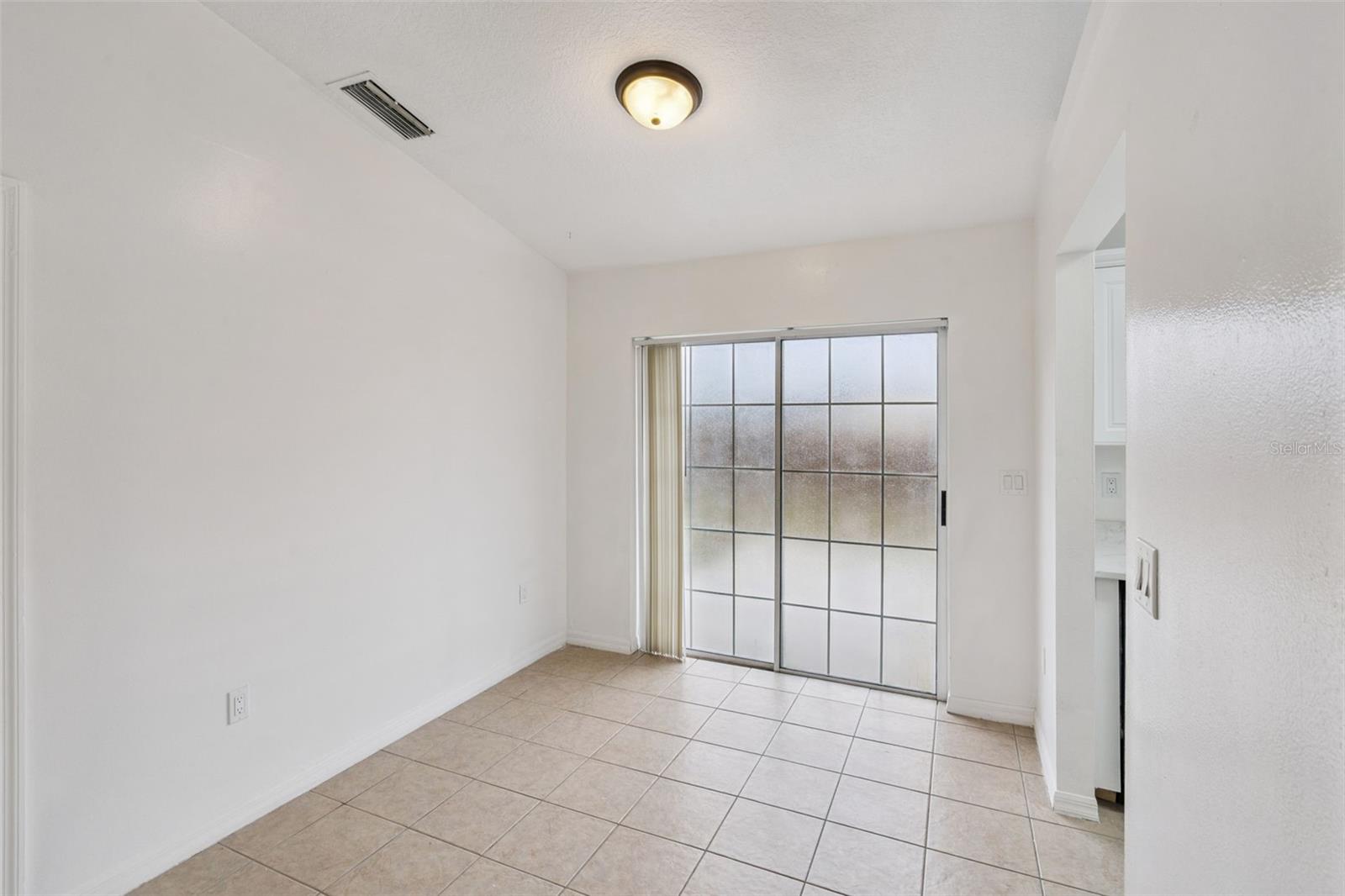 Image 6 of 24 For 11045 Pine Street